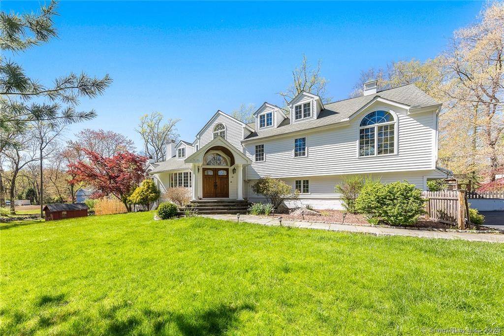 Westport, CT 06880,41 Burr Farms Road