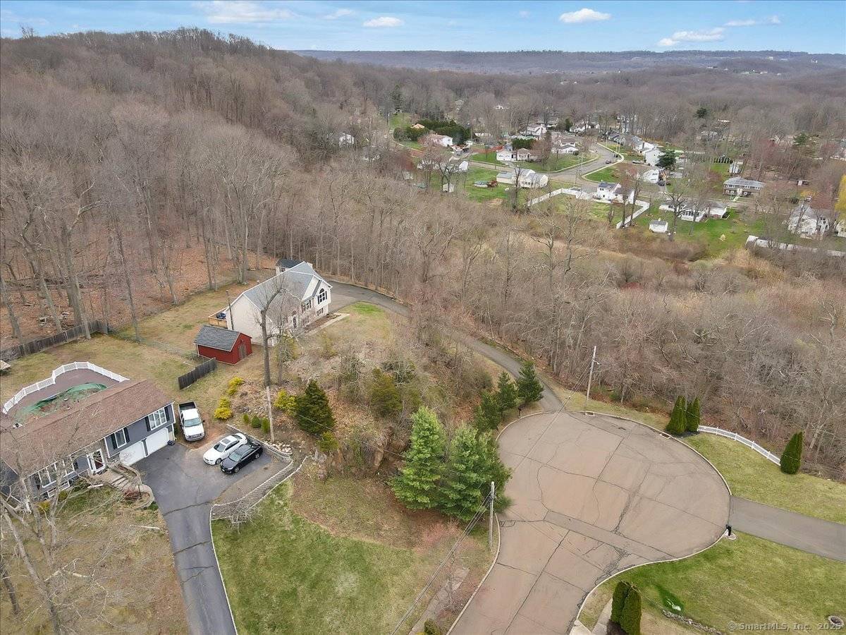 East Haven, CT 06513,70 Wood Terrace
