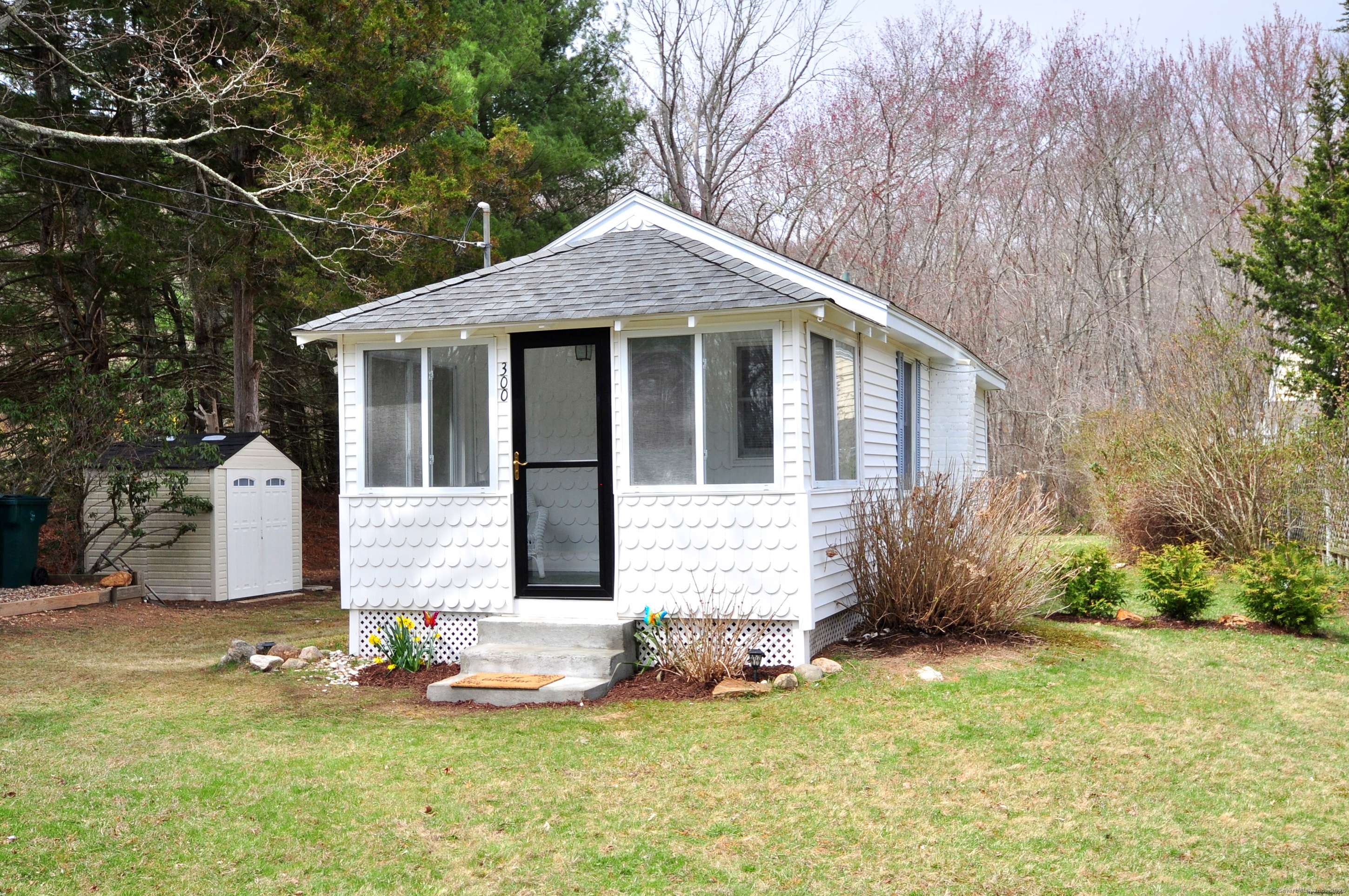 Old Lyme, CT 06371,300 Mile Creek Road