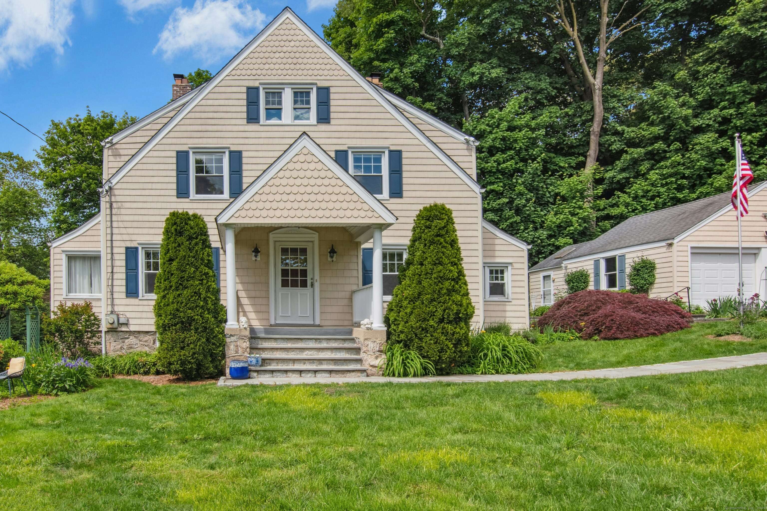Darien, CT 06820,15 Devonshire Drive