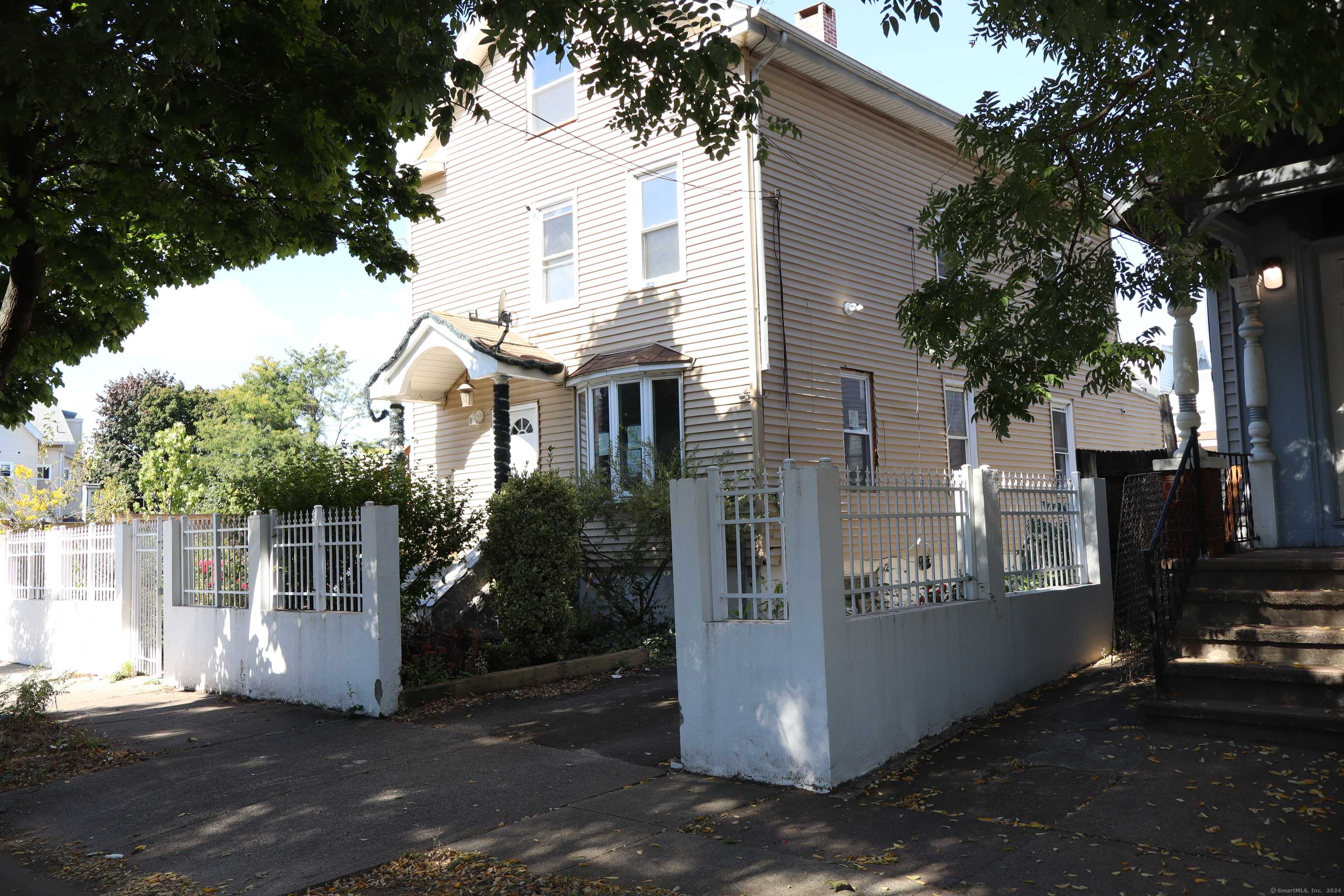 New Haven, CT 06513,79 Woolsey Street #2