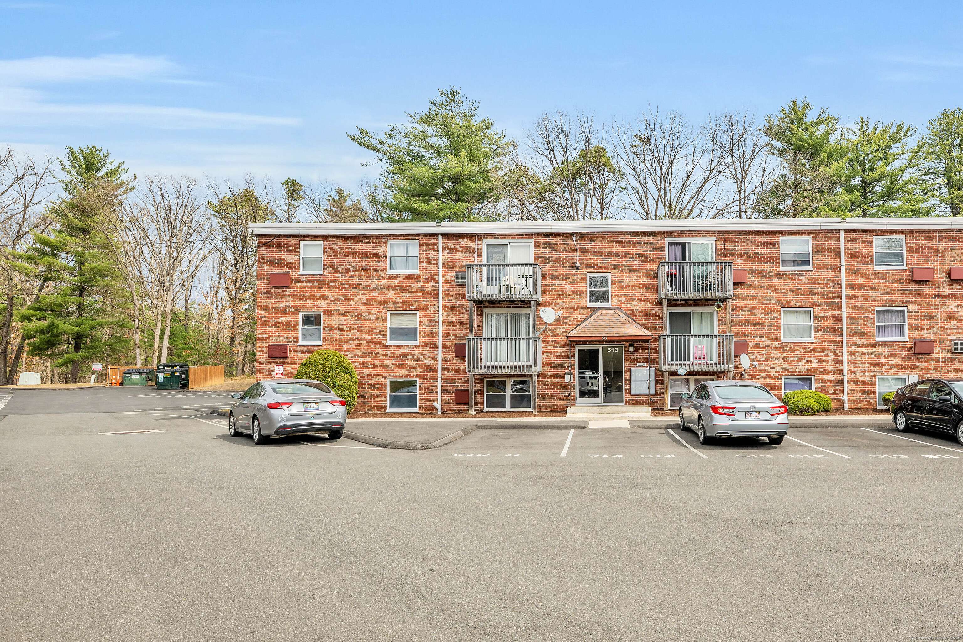 Bristol, CT 06010,513 Emmett Street #APT B12