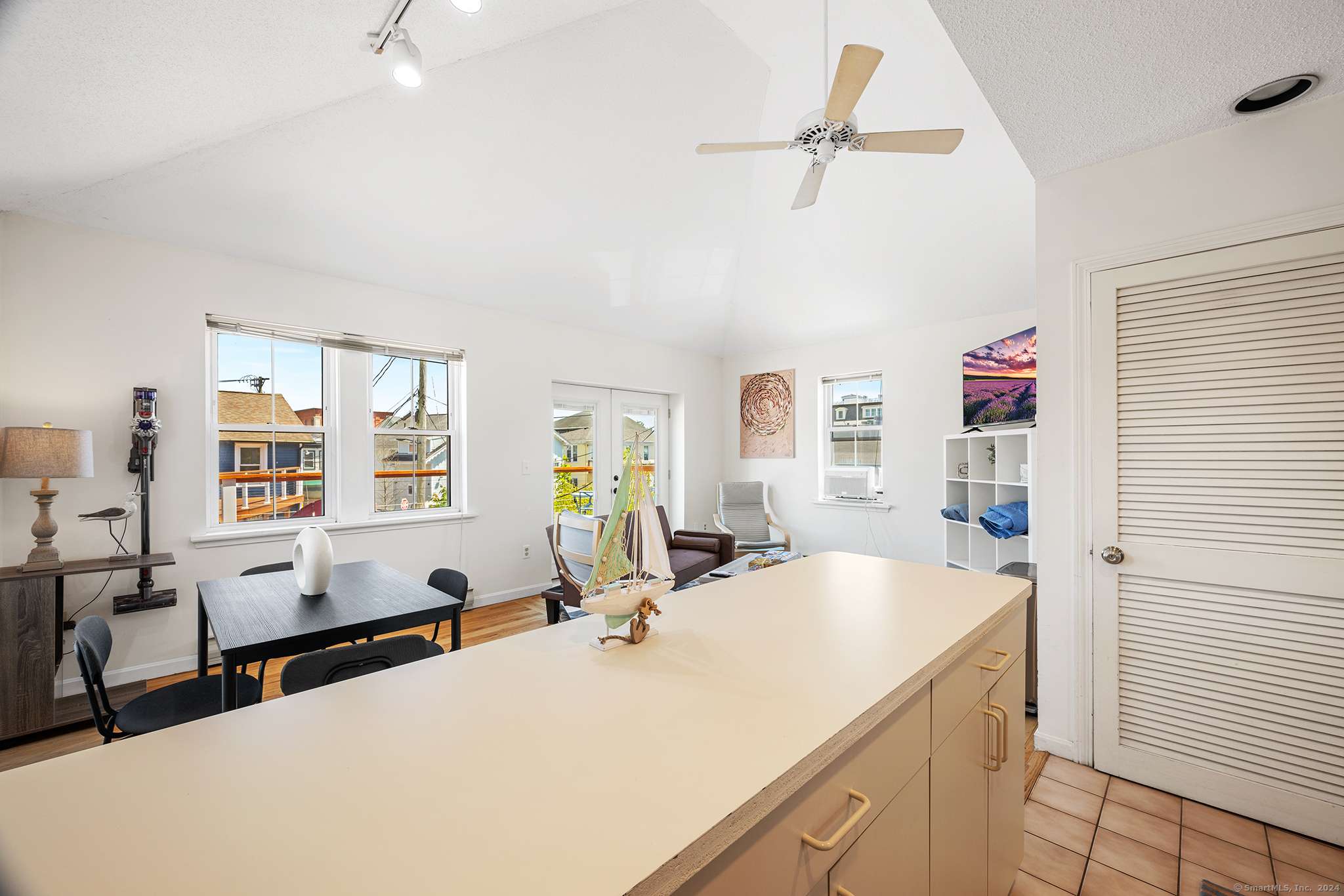 Groton, CT 06355,3 Pearl Street #G