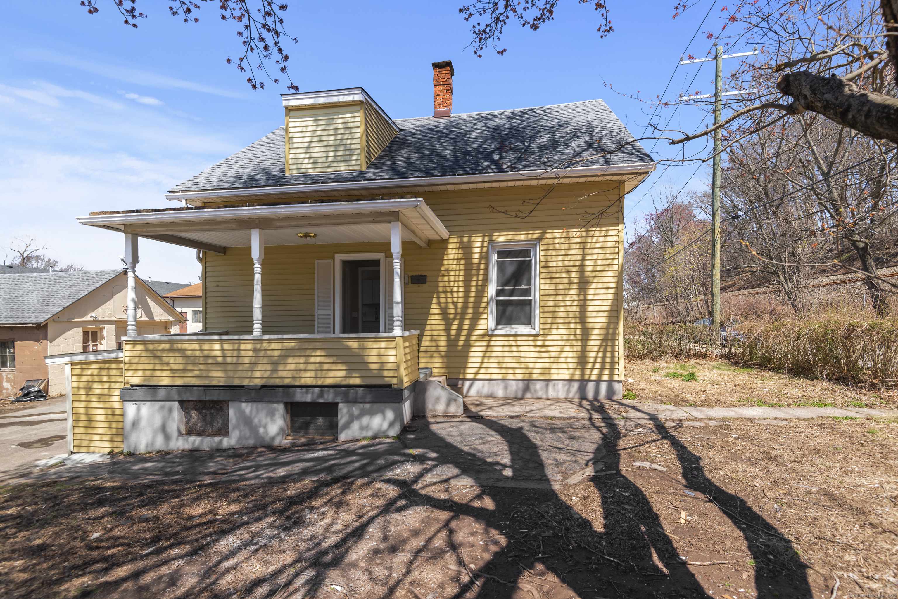 Meriden, CT 06451,371 South Colony Street