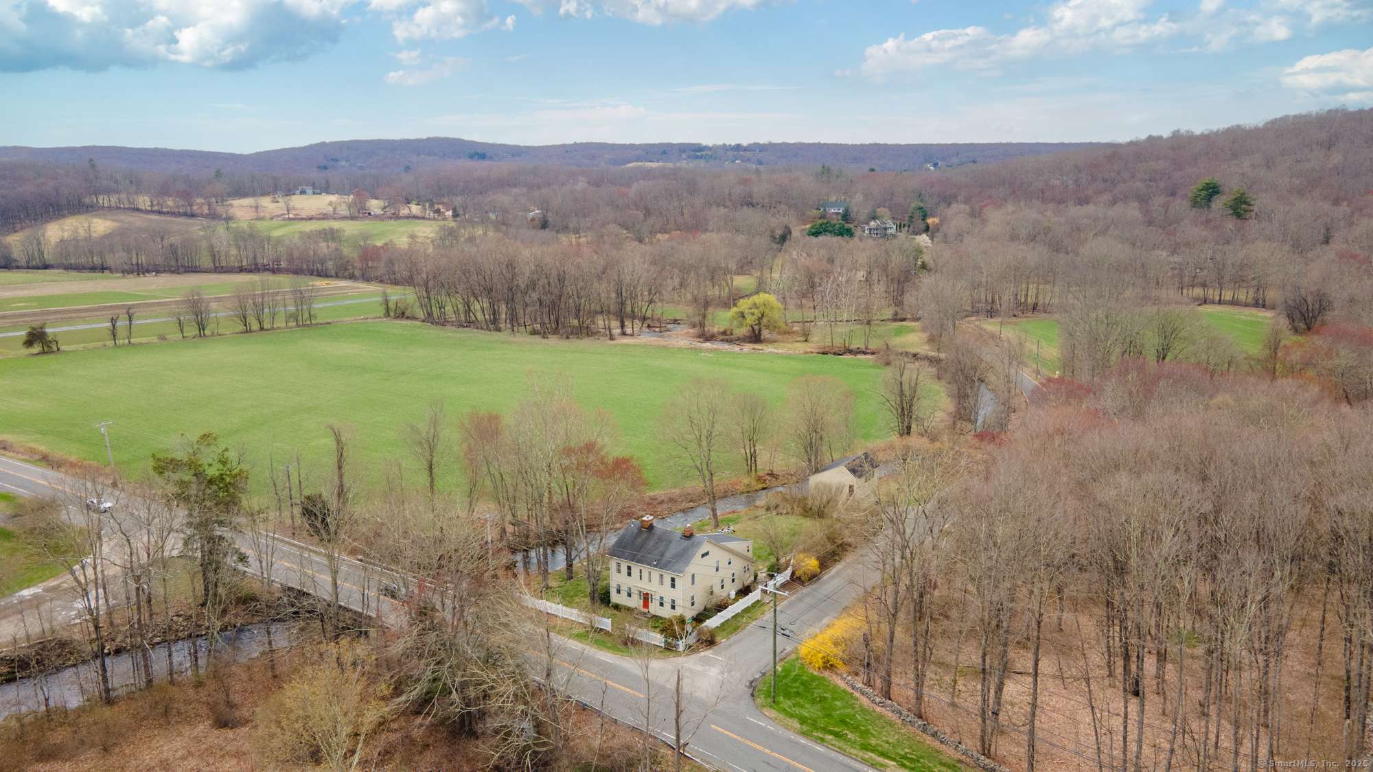 Woodbury, CT 06798,329 Weekeepeemee Road