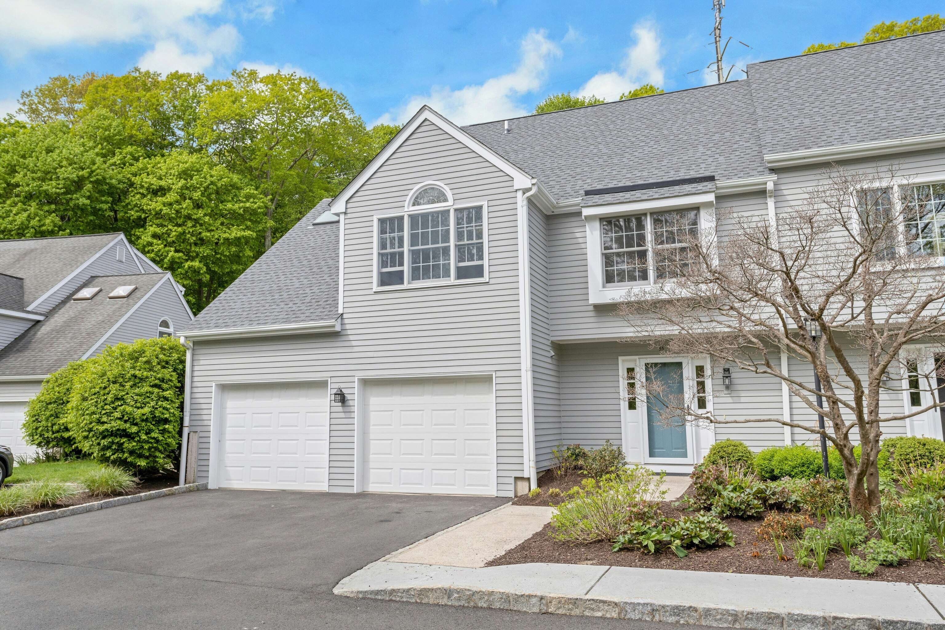 Ridgefield, CT 06877,120 Prospect Street #APT 55
