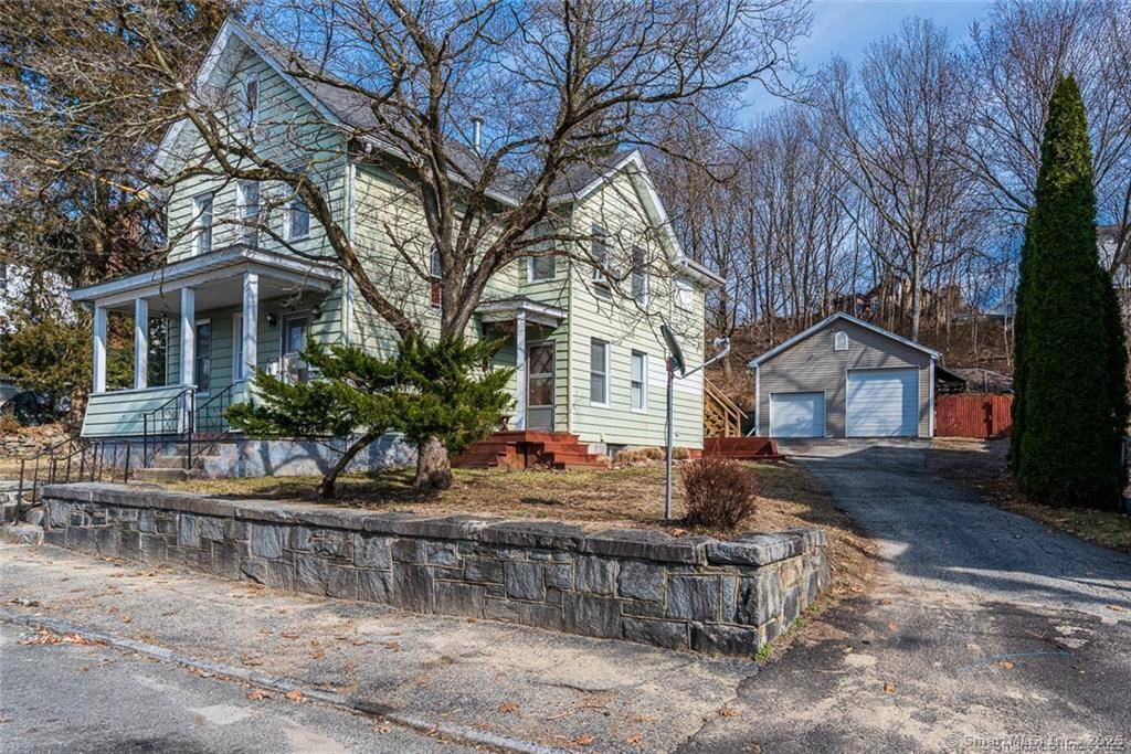 Ansonia, CT 06401,26 Columbia Street