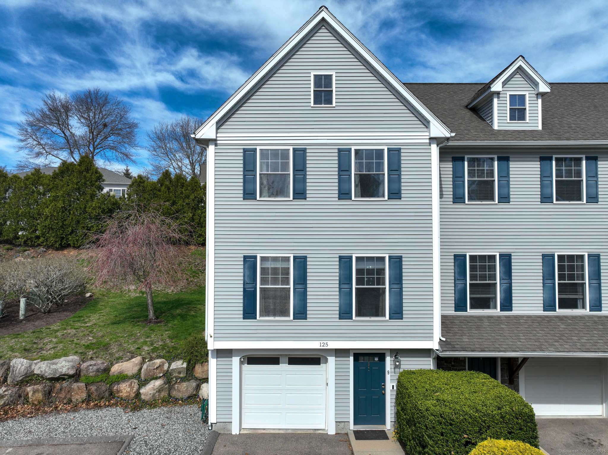 Stonington, CT 06379,125 Mechanic Street #9