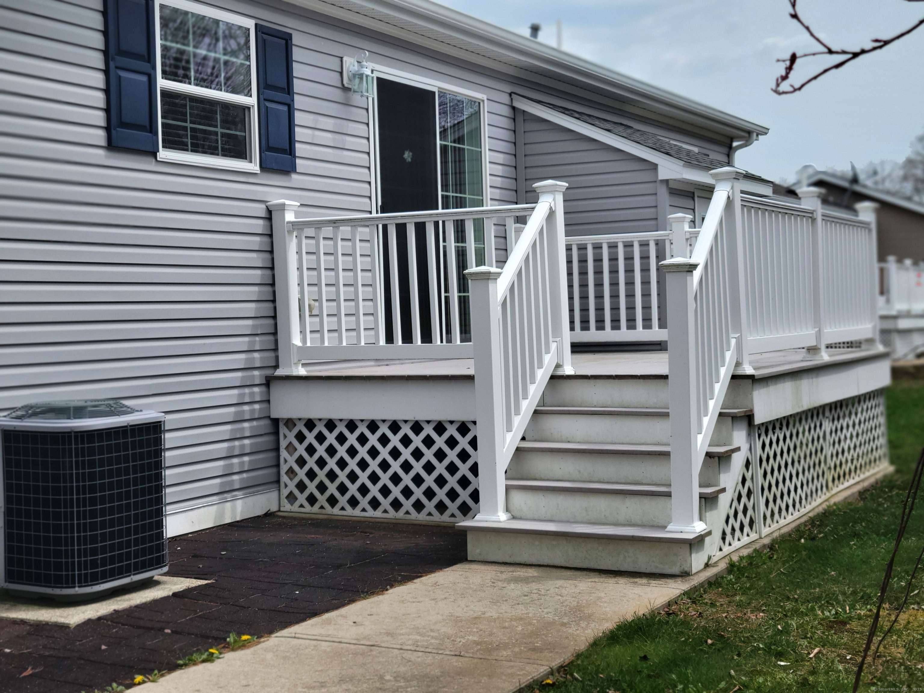 Ledyard, CT 06339,13 Cliff Road