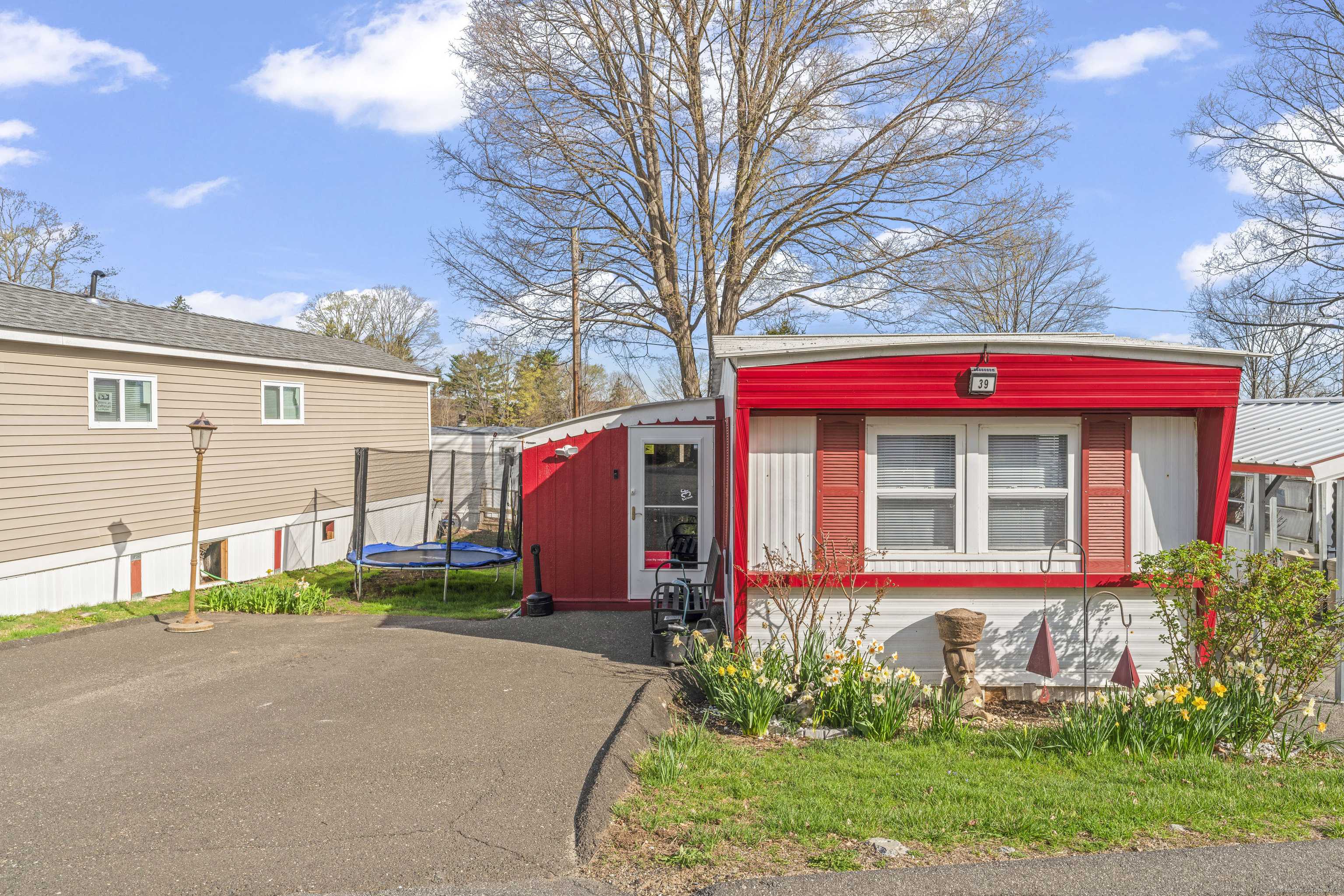 Danbury, CT 06810,42 Miry Brook Road #TRLR 39