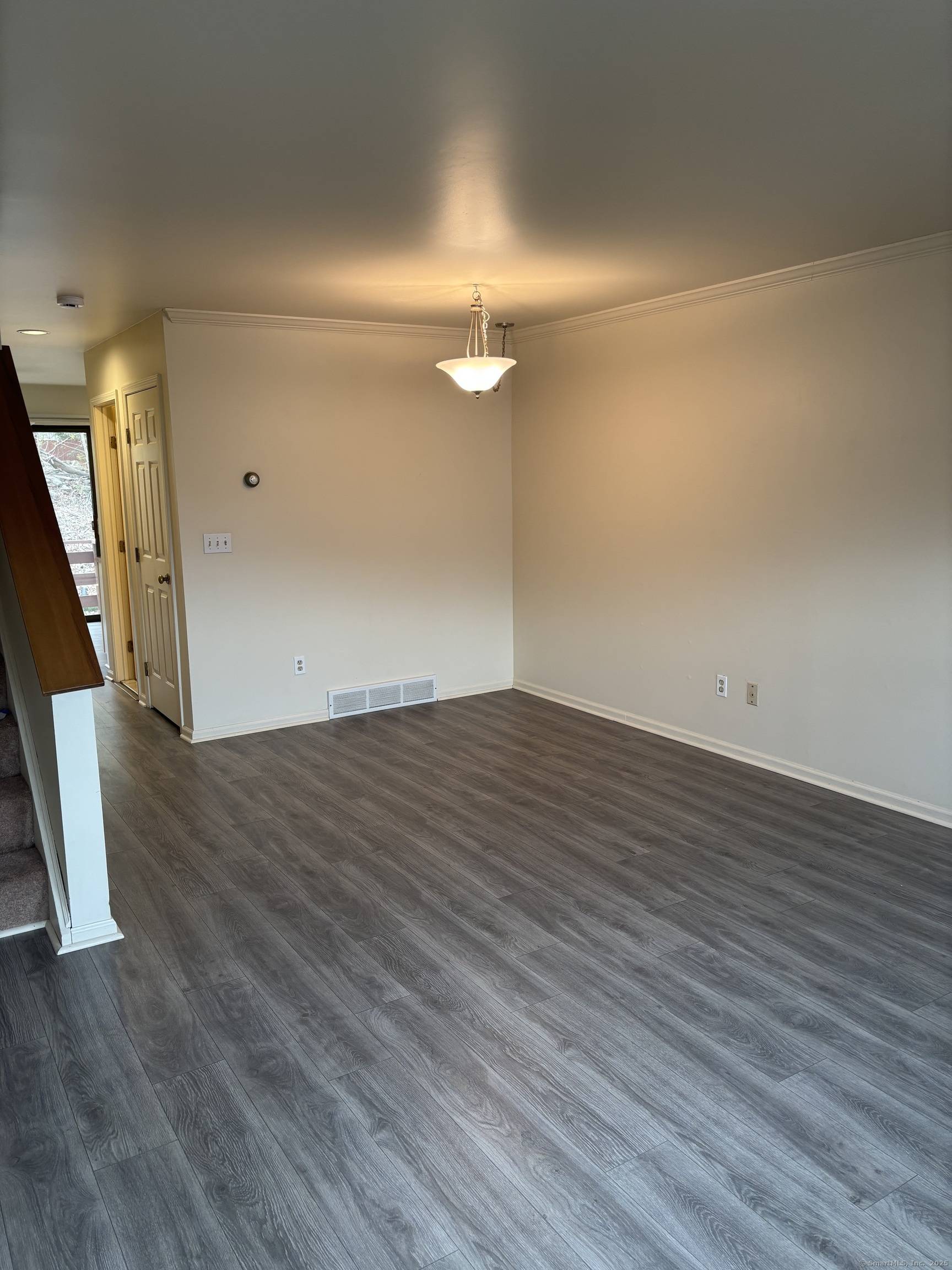 Bridgeport, CT 06606,3245 Madison Avenue #APT 11