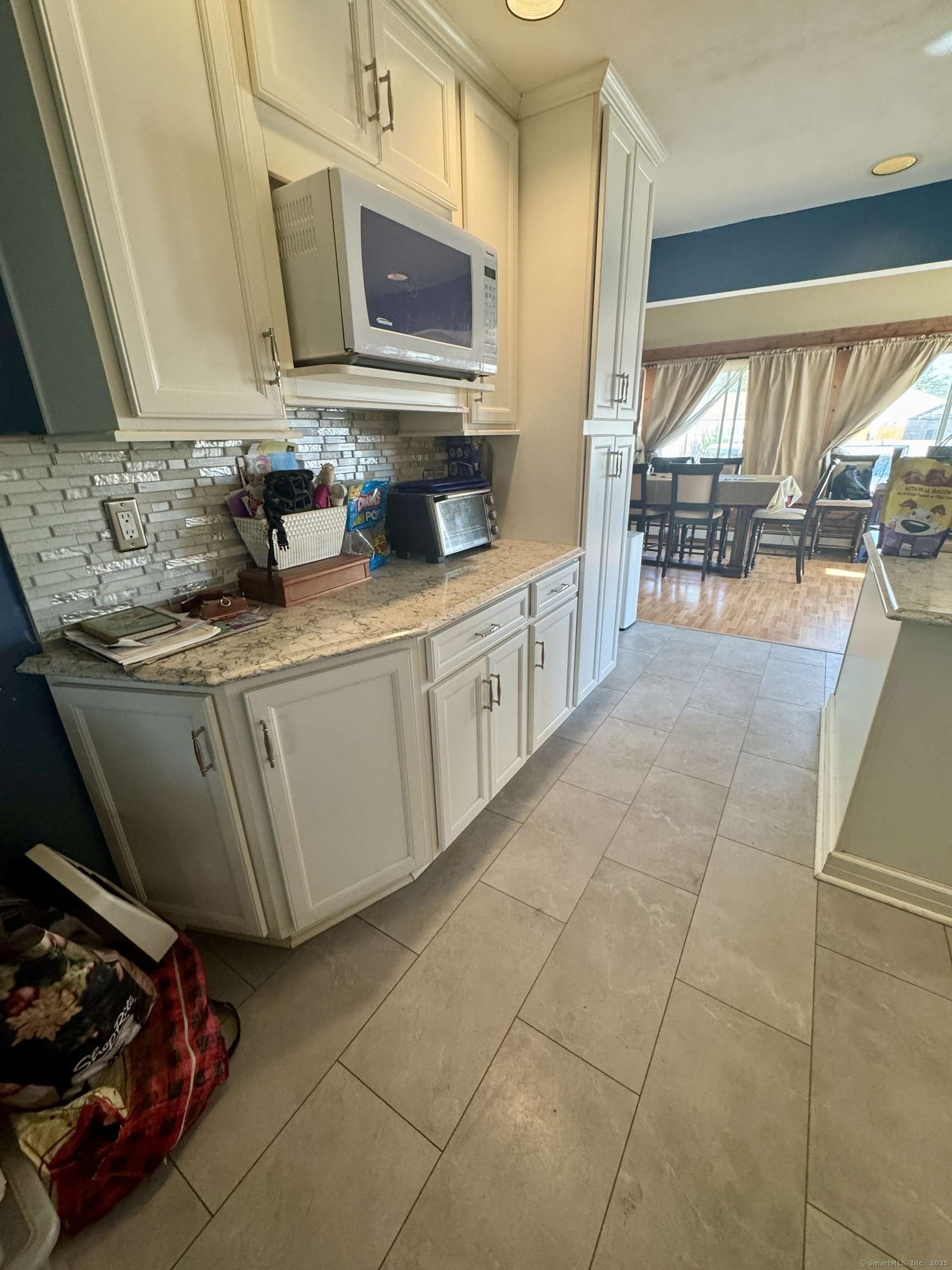 Wallingford, CT 06492,6 Apple Street