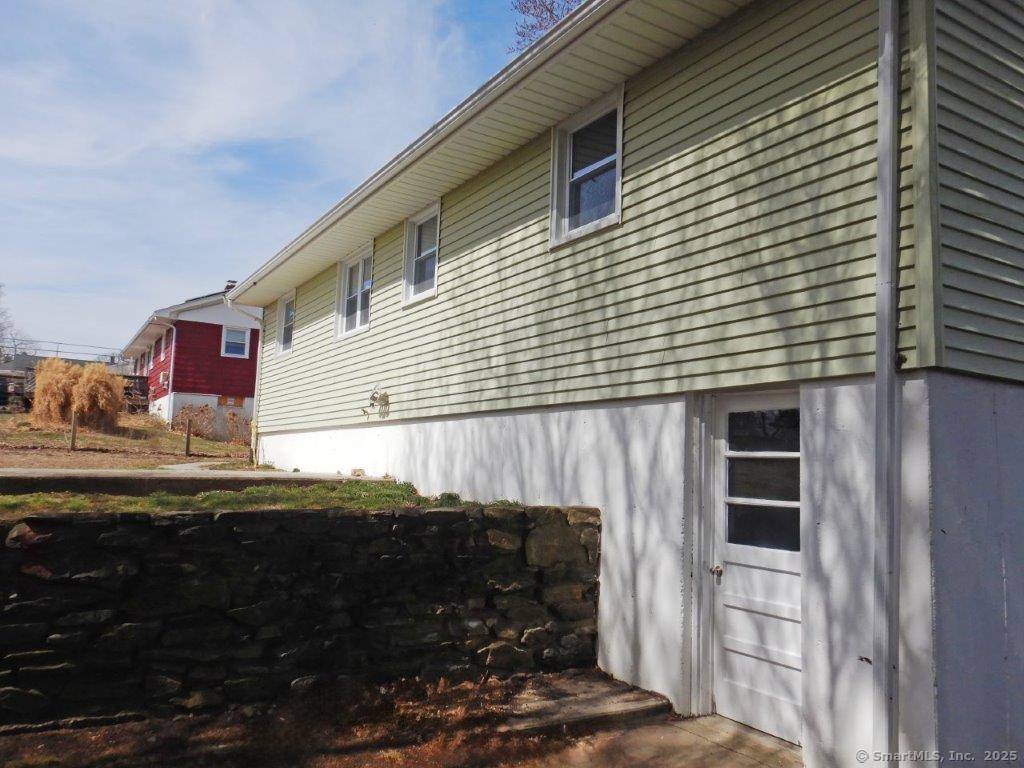 Stonington, CT 06379,48 W VINE Street