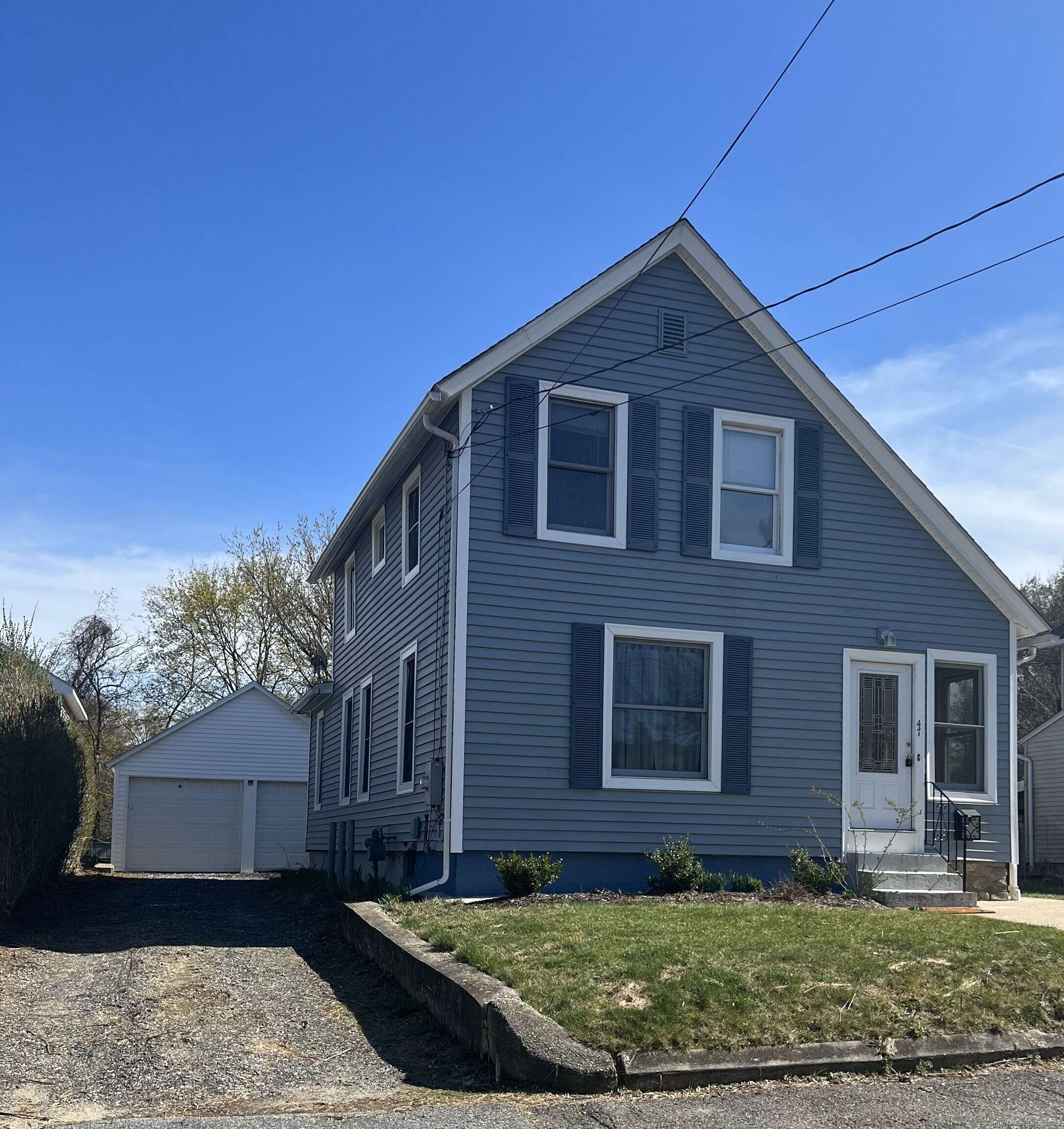 Torrington, CT 06790,47 Apple Street