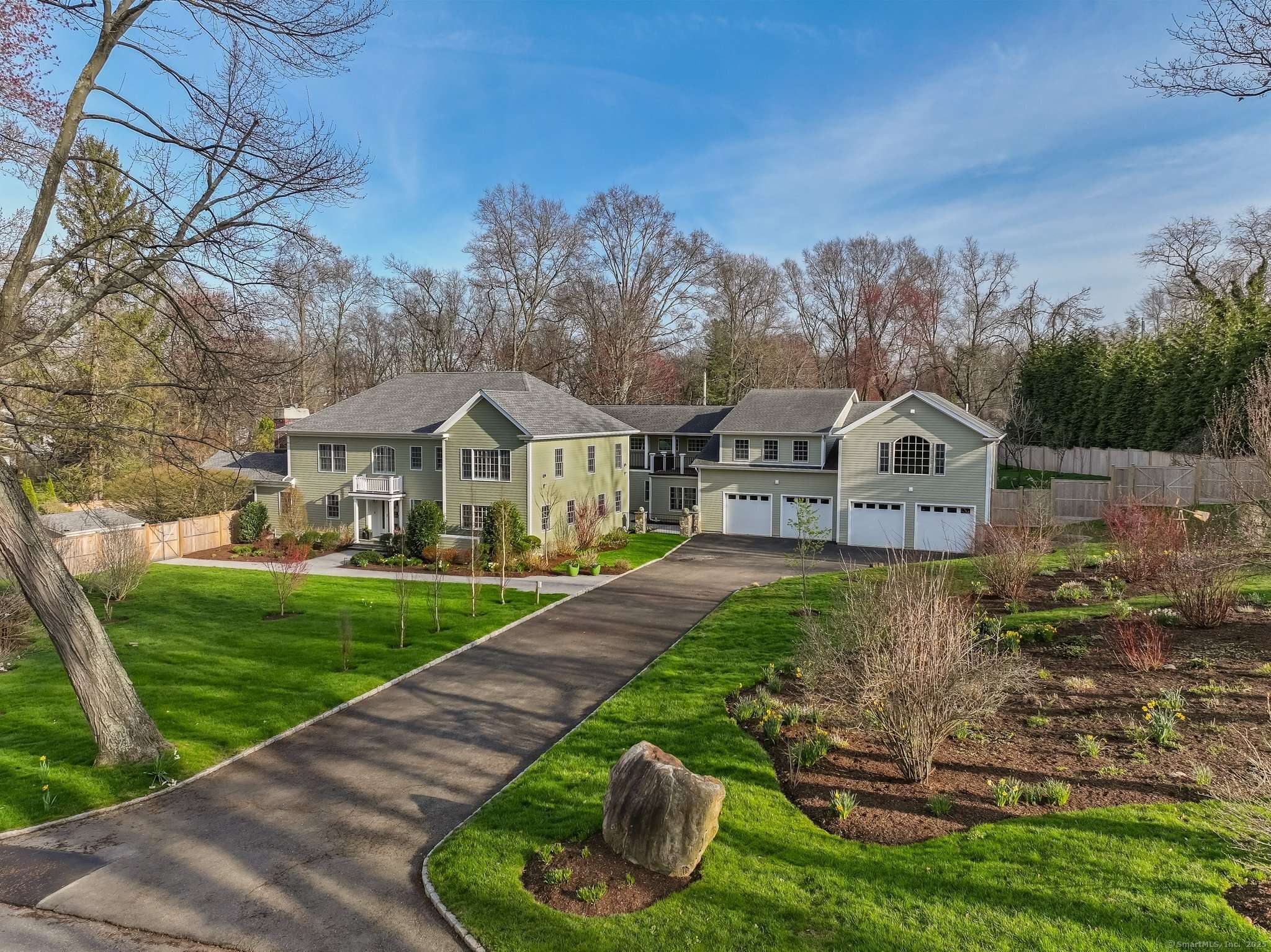 Norwalk, CT 06855,17 Pequot Drive