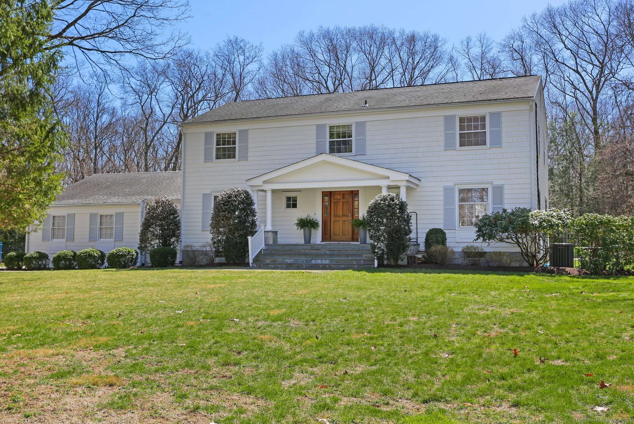 Westport, CT 06880,7 Apache Trail