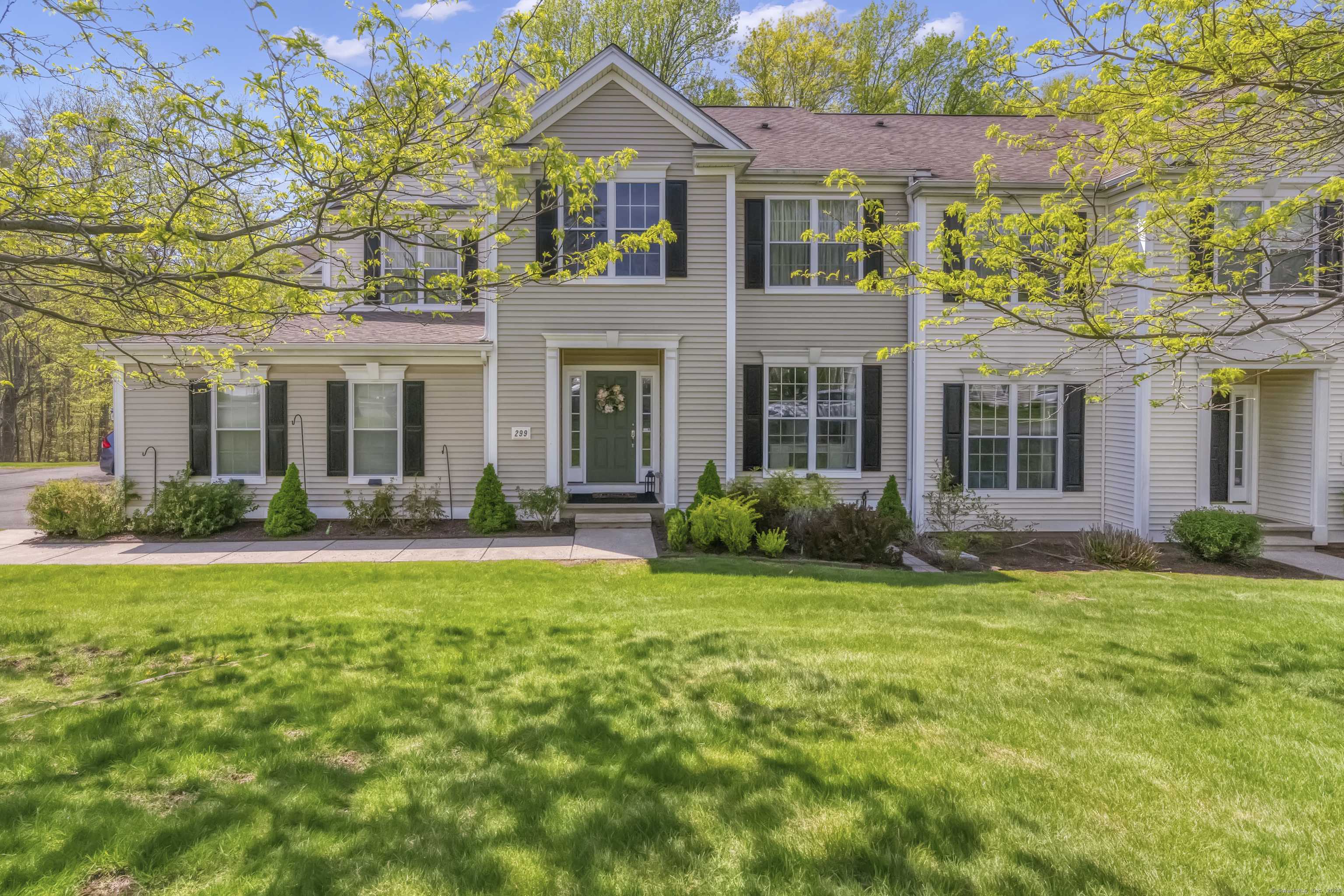 Newington, CT 06111,299 Sterling Drive #299
