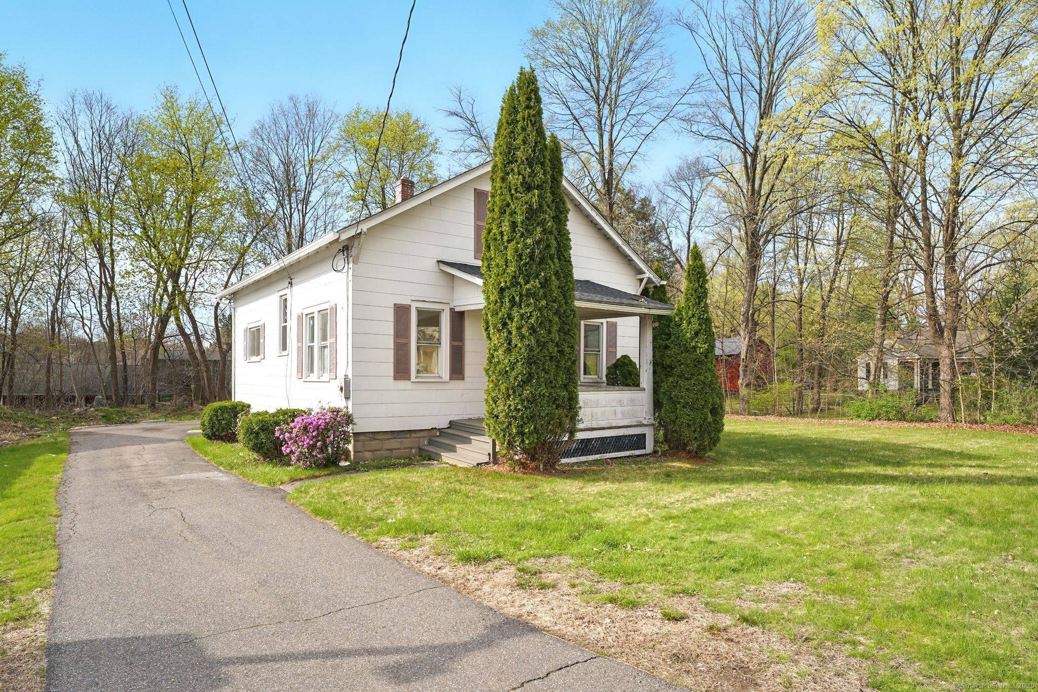 Somers, CT 06071,576 Main Street