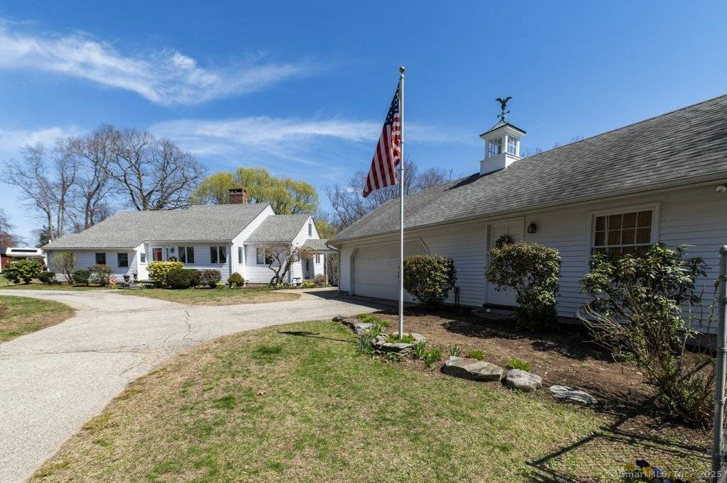 Bolton, CT 06043,33 Quarry Road