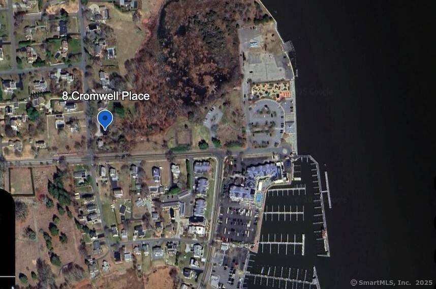 Old Saybrook, CT 06475,8 Cromwell Place