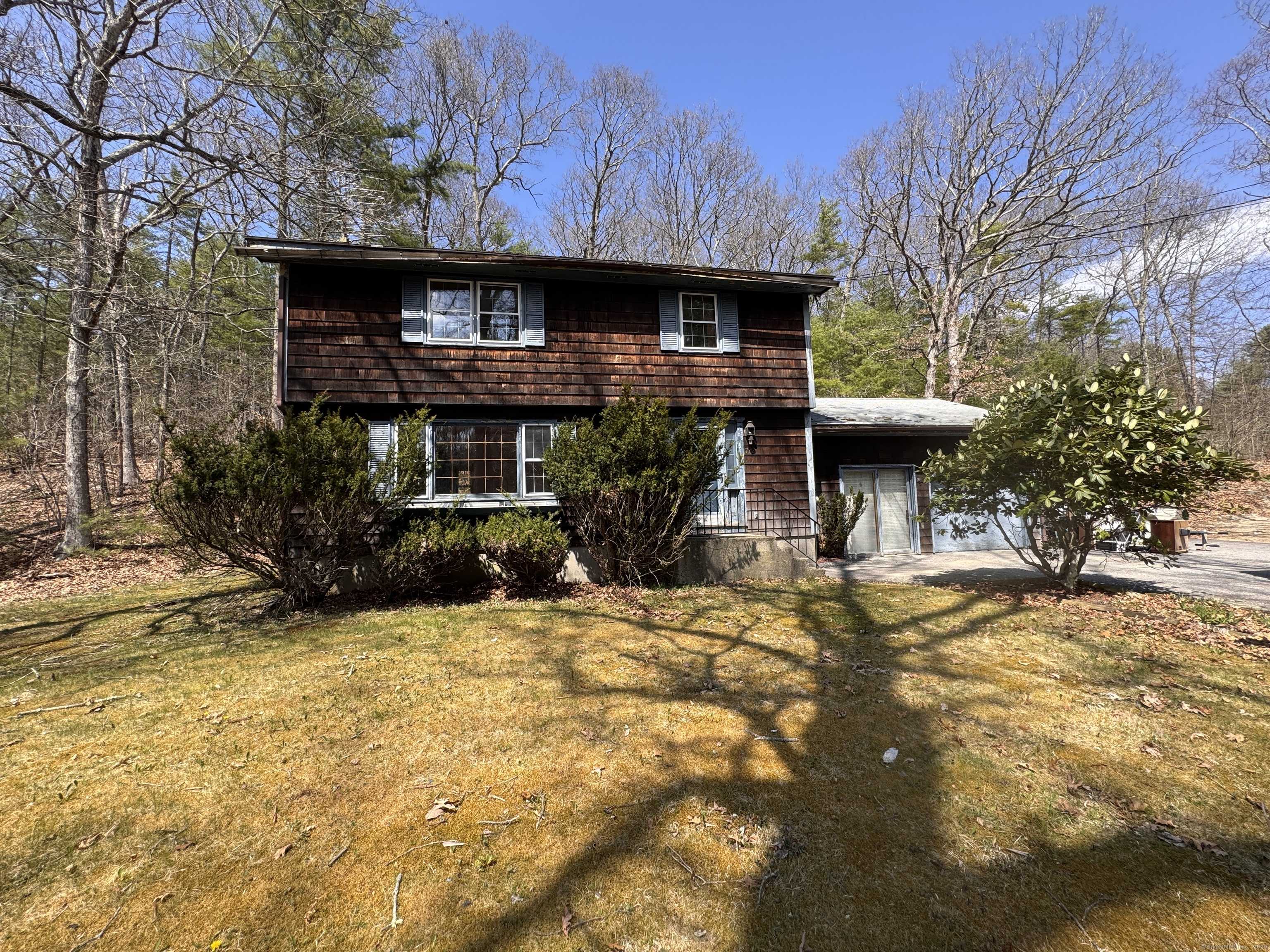 Putnam, CT 06260,722 5 Mile River Road