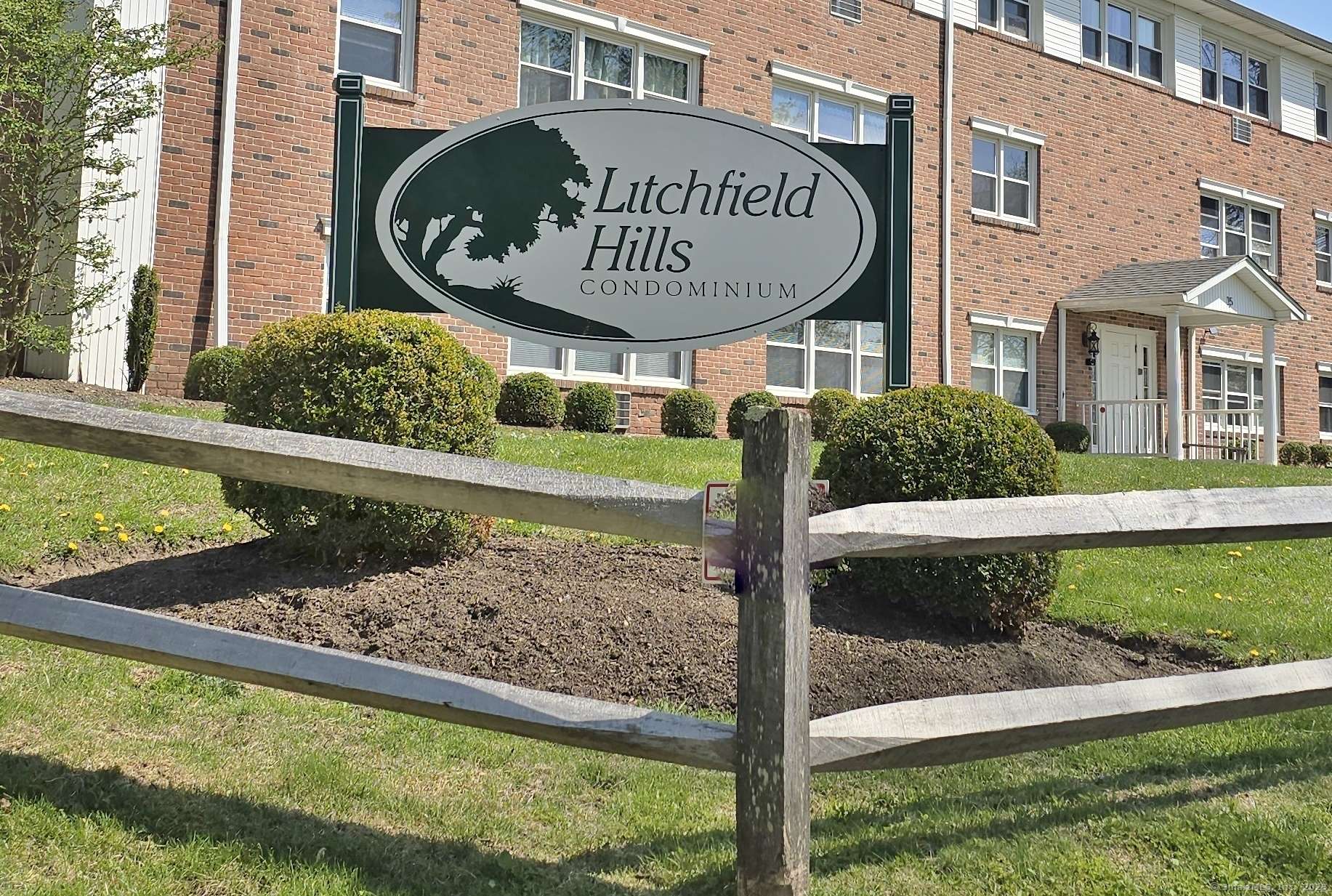 New Milford, CT 06776,17 Fordyce Court #APT 12
