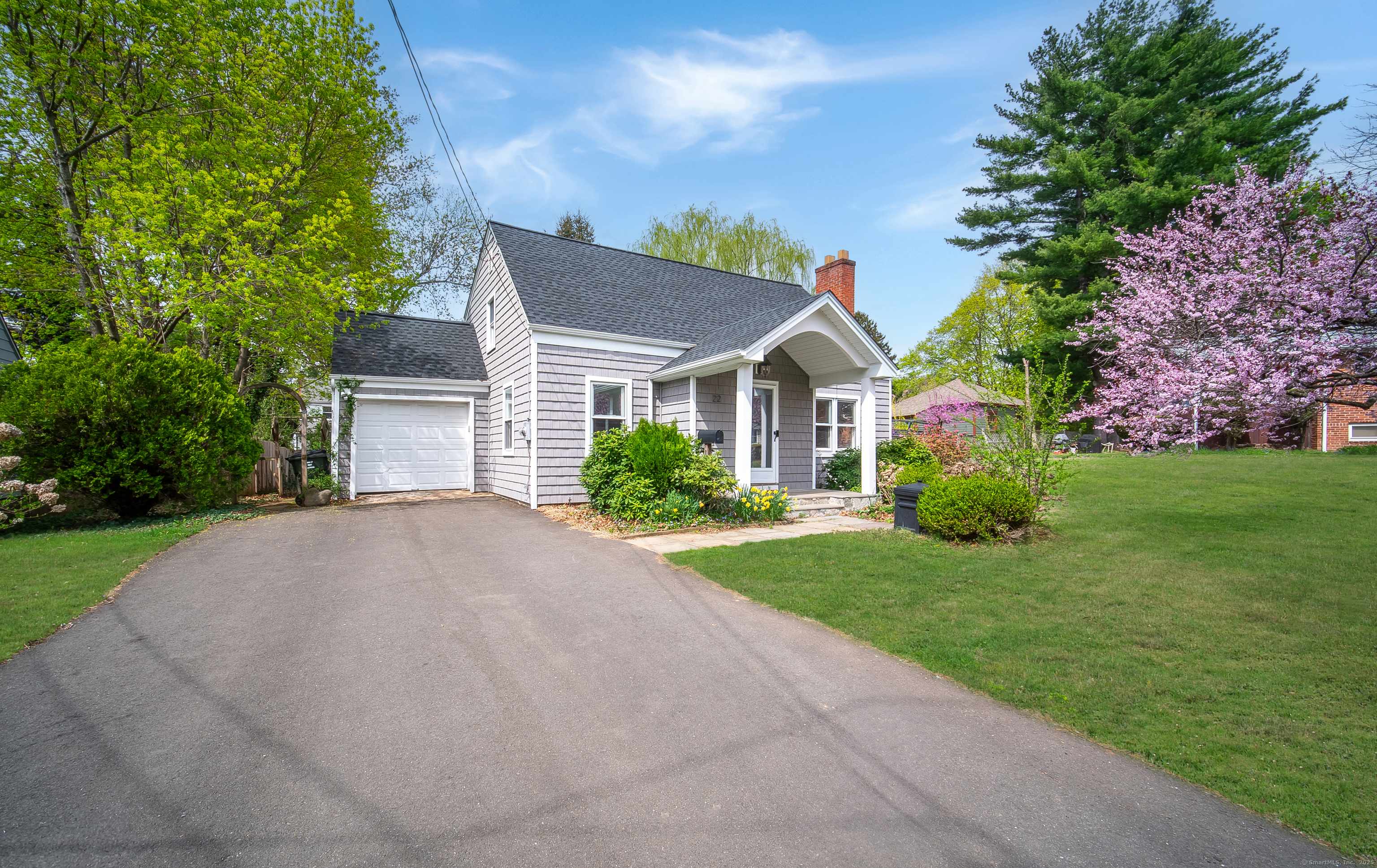 West Hartford, CT 06107,22 Hooker Drive