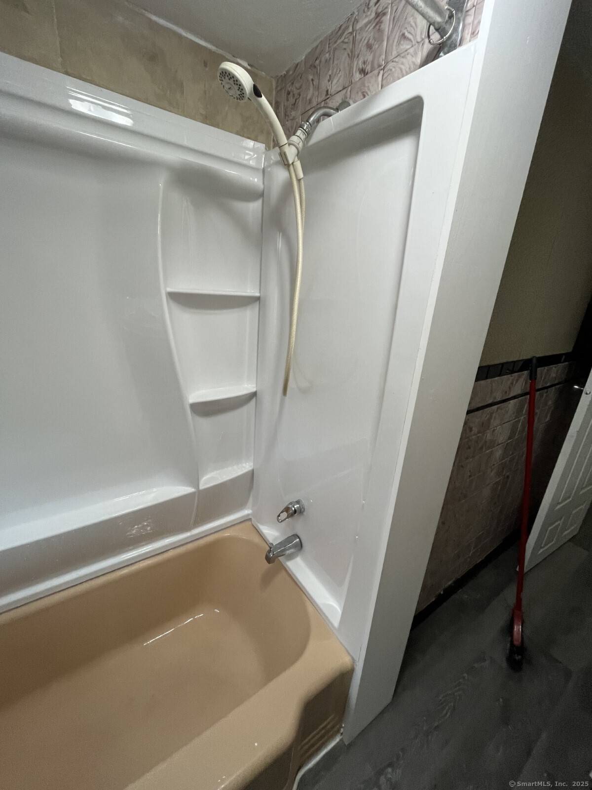 Plymouth, CT 06786,8 Burnham Street #2A
