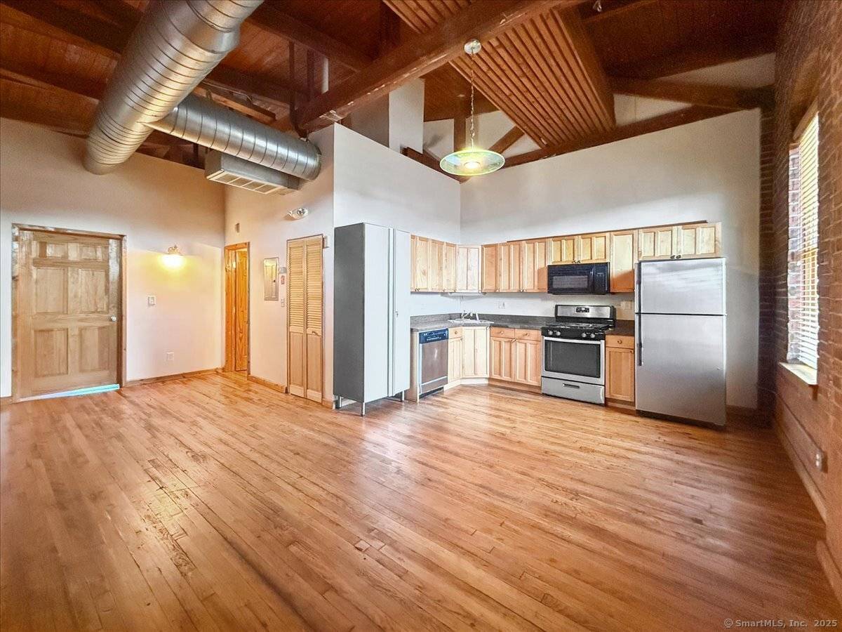 Bridgeport, CT 06604,325 Lafayette Street #4301