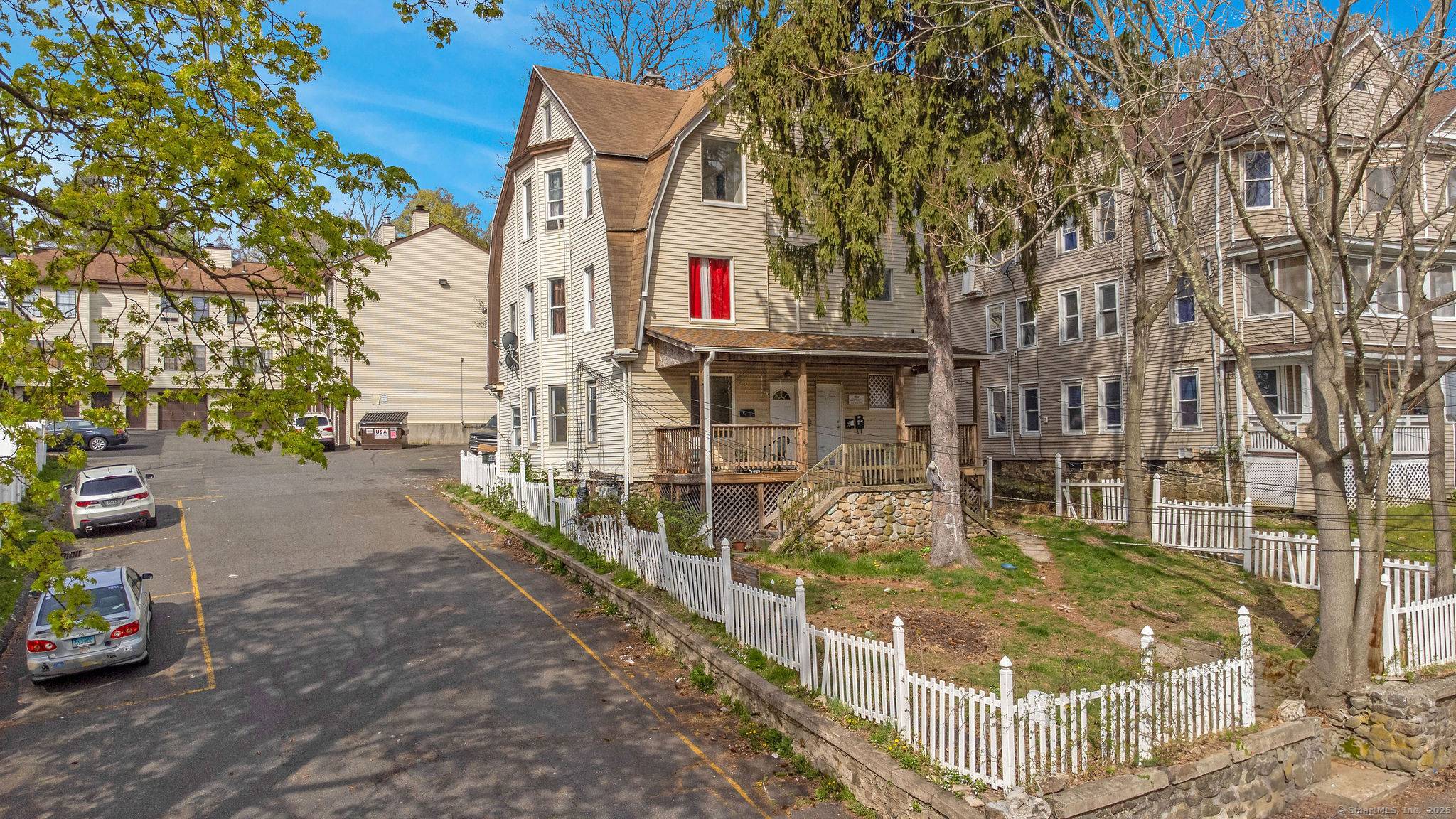 Waterbury, CT 06708,91 Draher Street