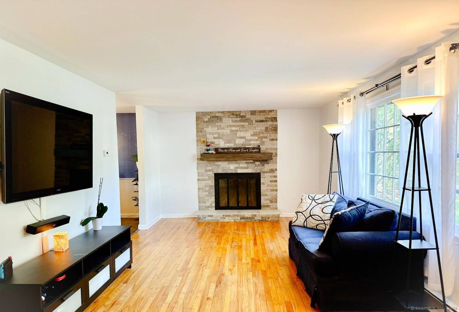 East Lyme, CT 06357,10 Patrick Place