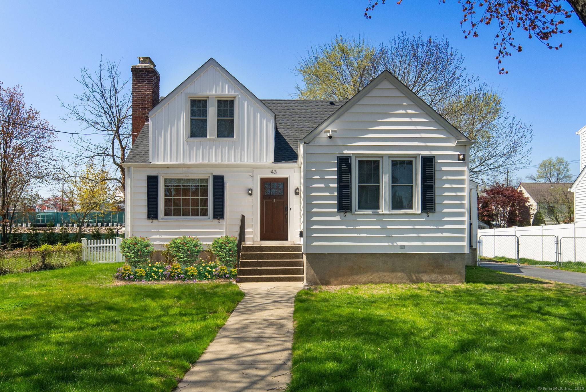 Fairfield, CT 06825,43 Bibbins Avenue