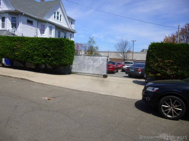 Bridgeport, CT 06606,18 Sedgewick Street