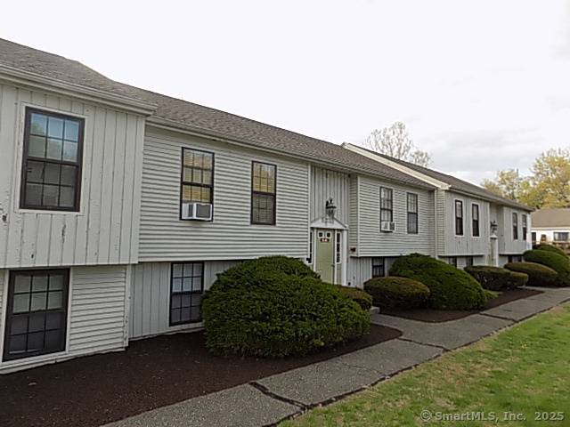 New Milford, CT 06776,61 Aspetuck Village #61