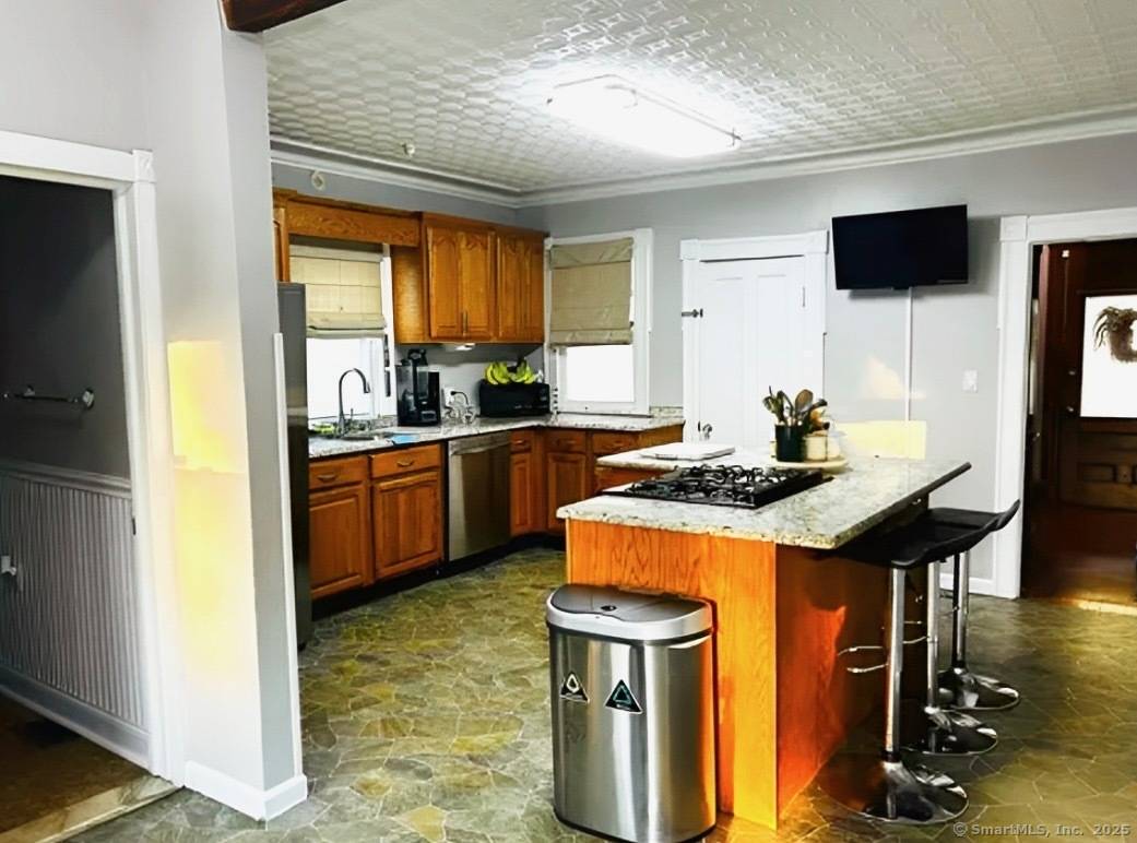 Naugatuck, CT 06770,92 Curtiss Street