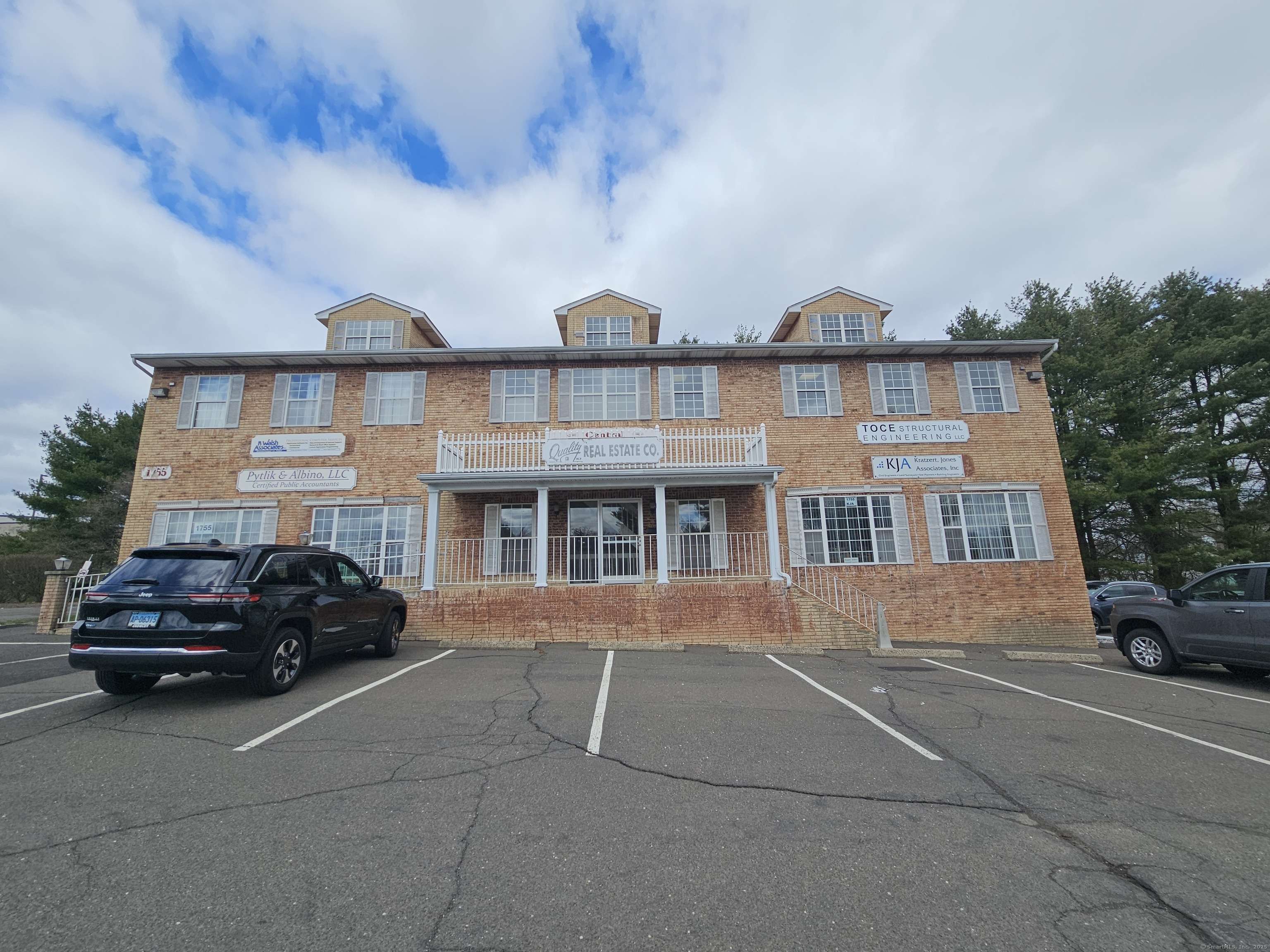 Southington, CT 06489,1755 Meriden Waterbury Turnpike #4+5