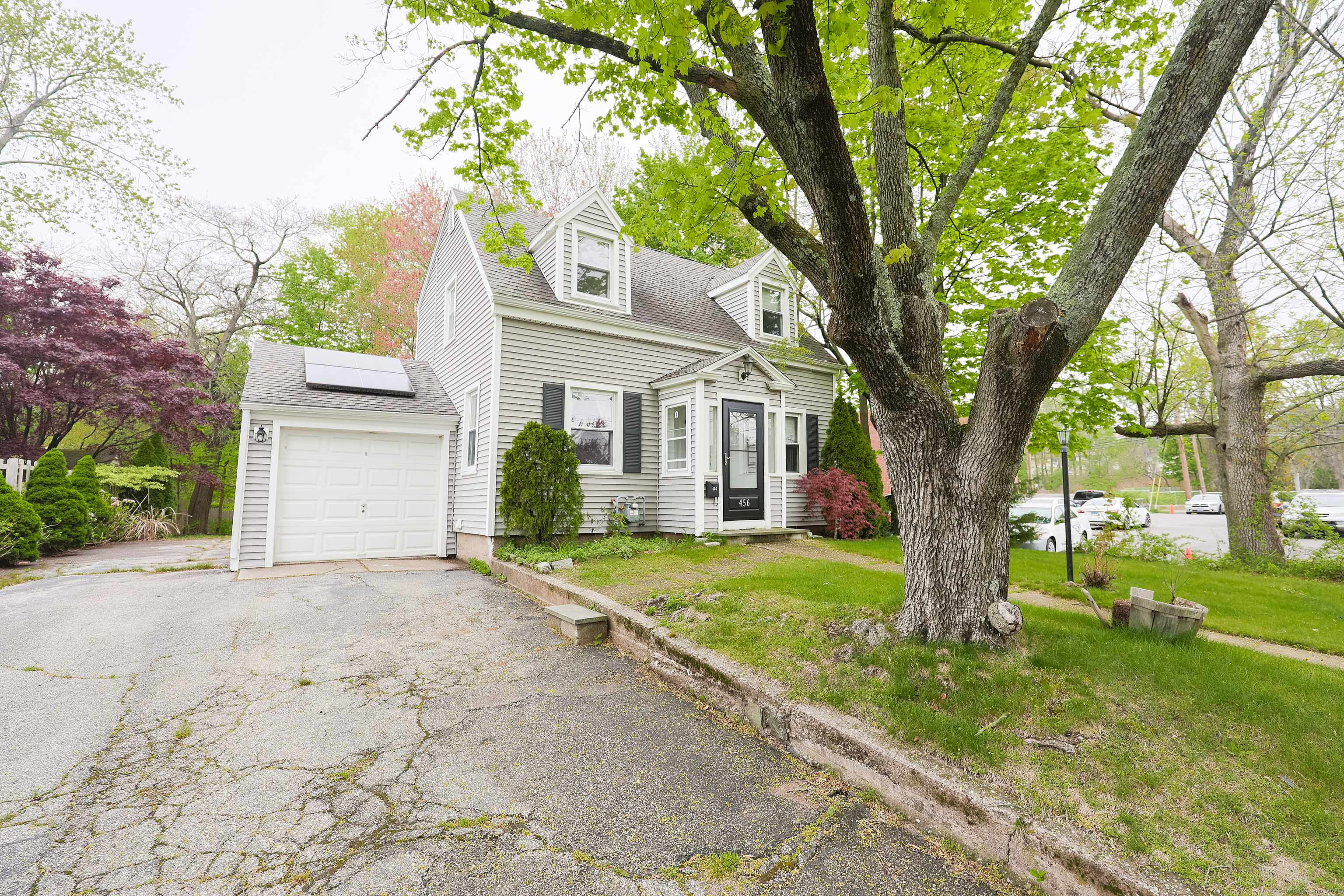 West Haven, CT 06516,456 Painter Drive