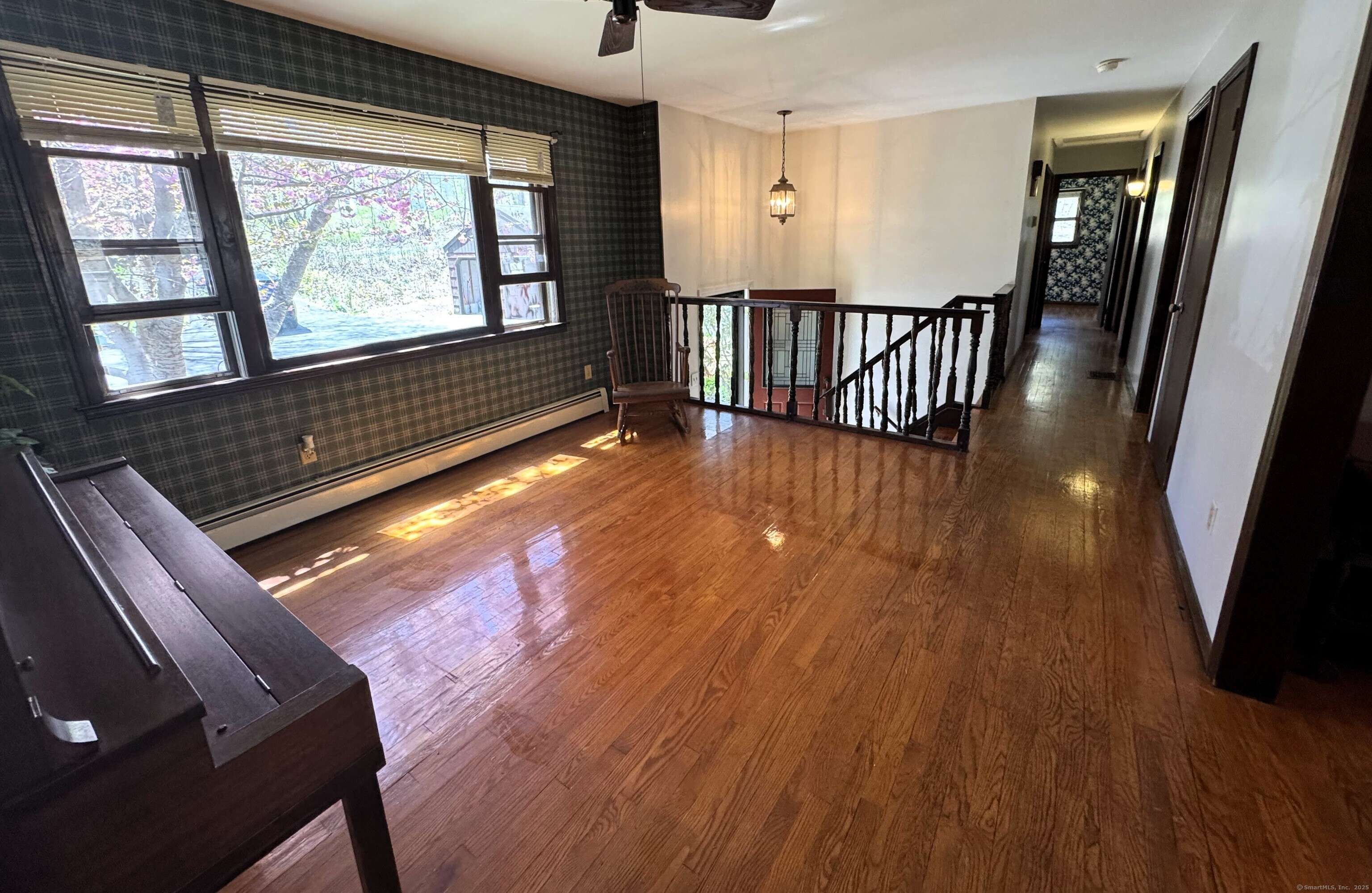 Naugatuck, CT 06770,653 Andrew Mountain Road