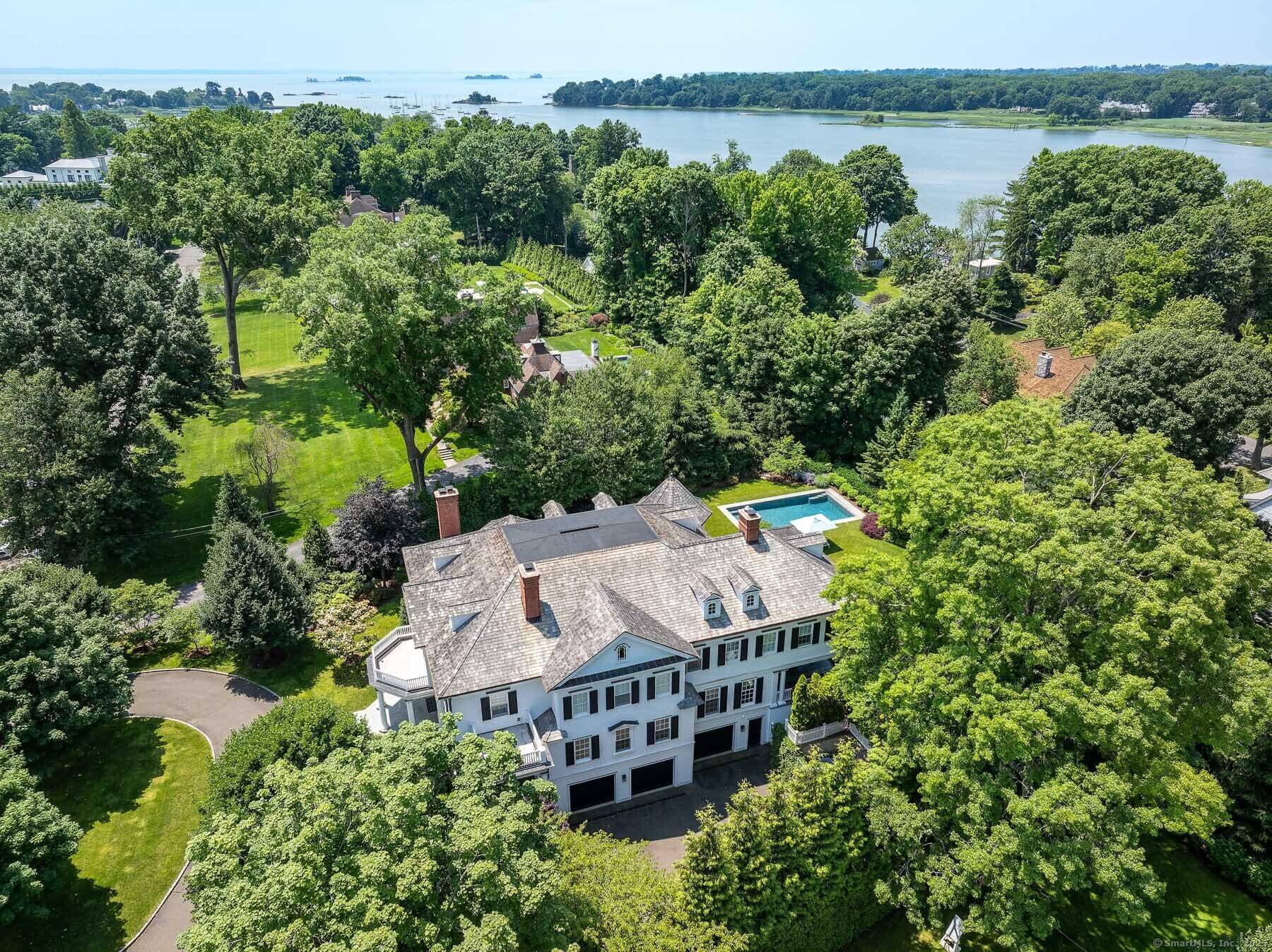 Greenwich, CT 06878,35 Club Road