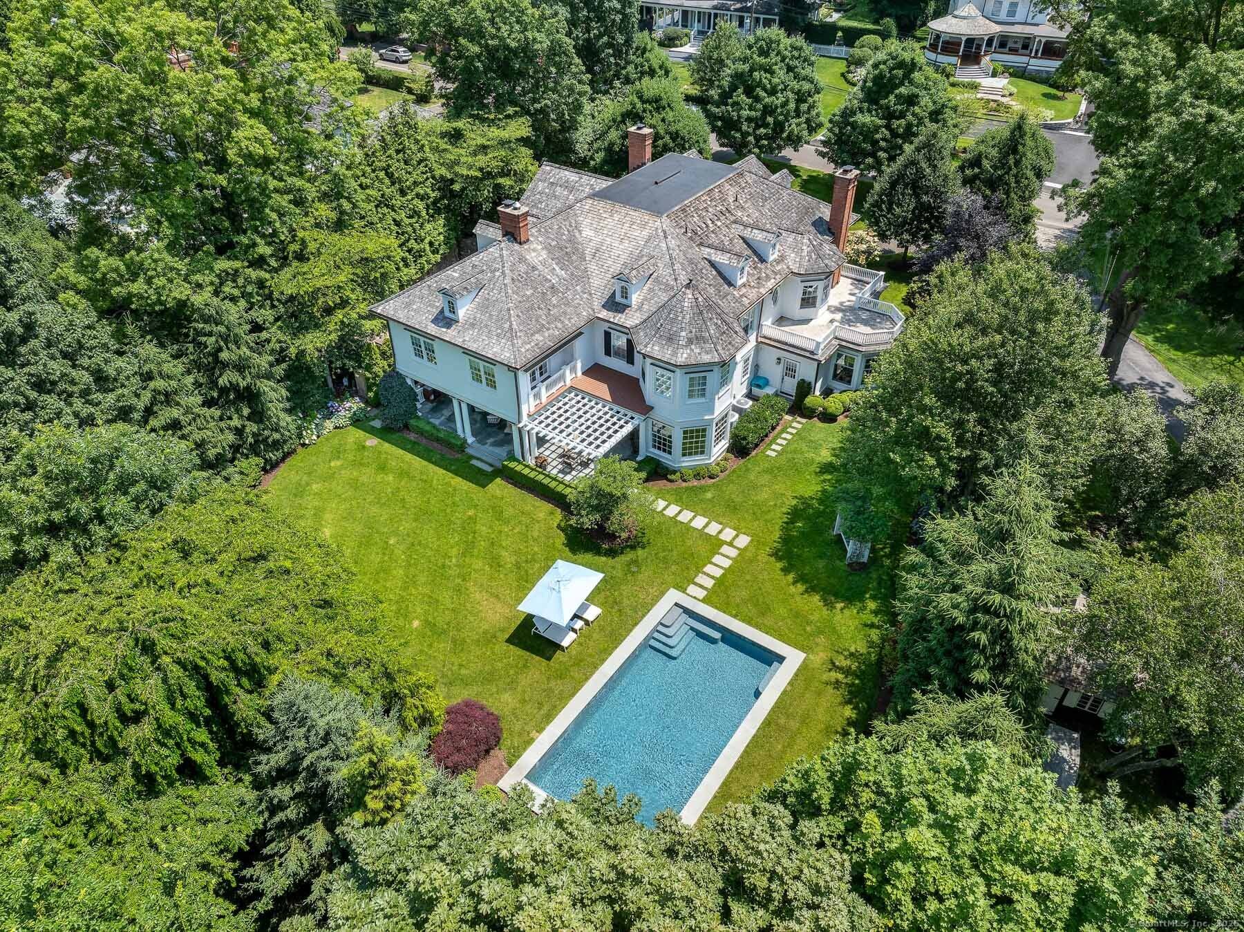 Greenwich, CT 06878,35 Club Road