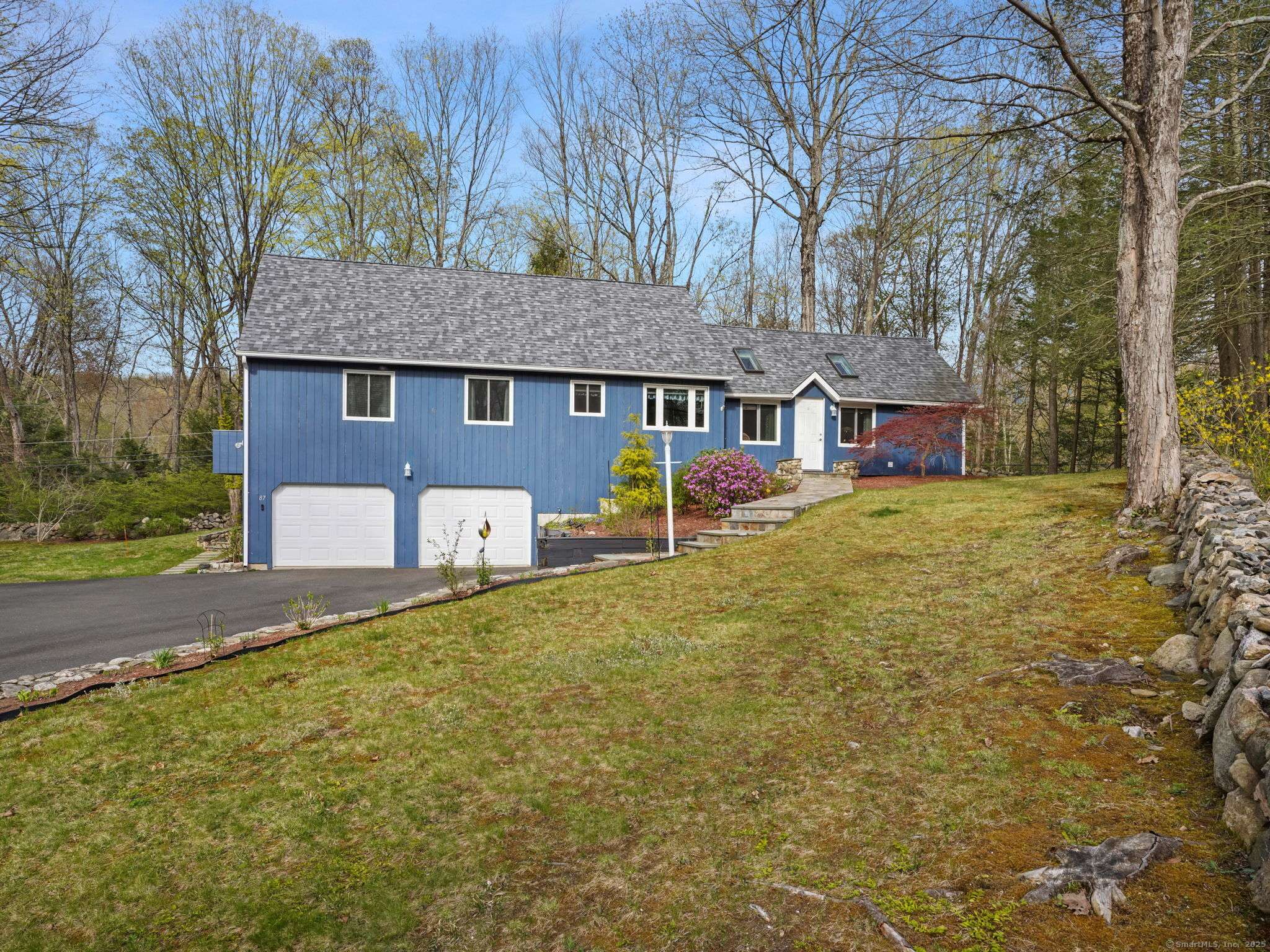Redding, CT 06896,87 Picketts Ridge Road