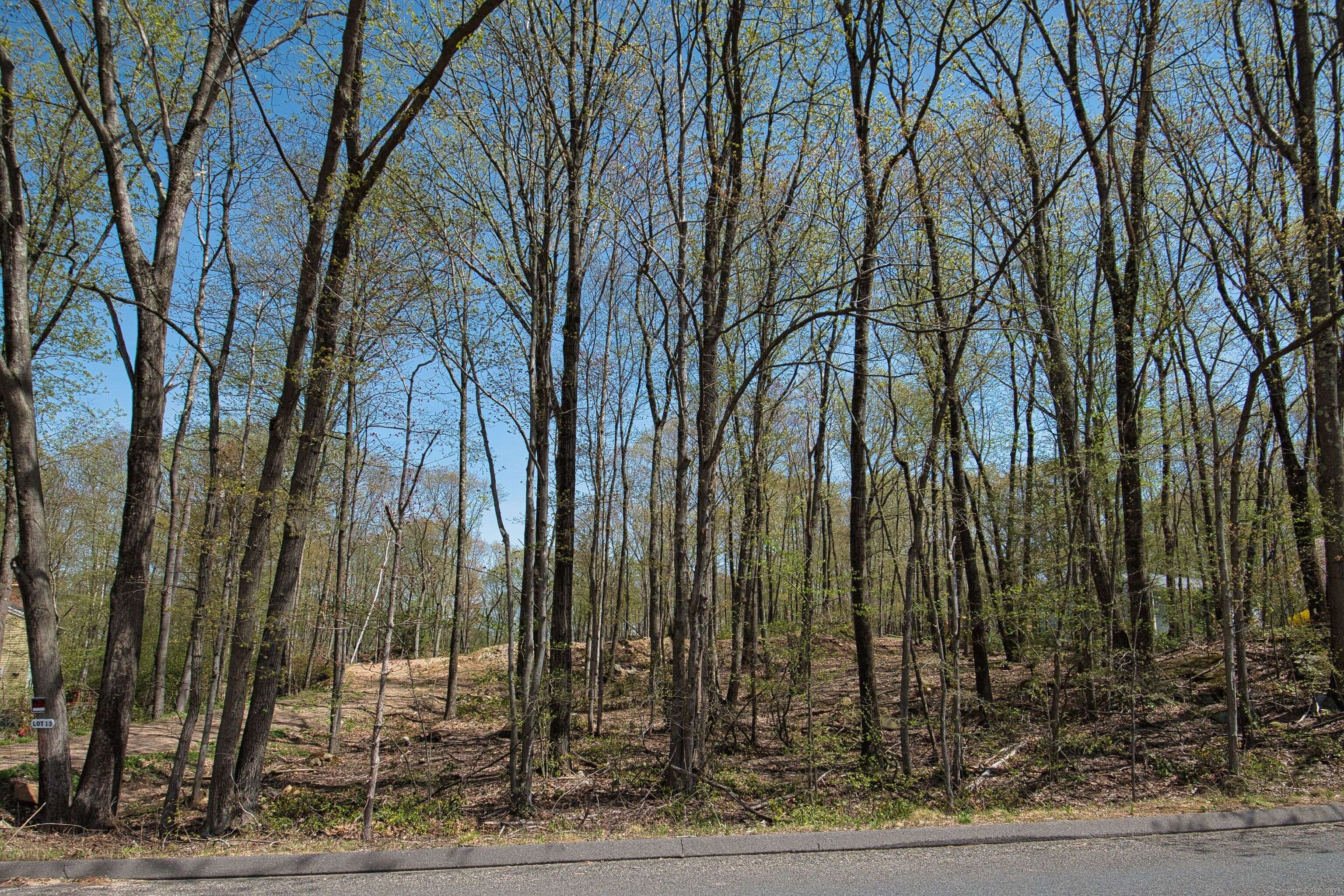 Burlington, CT 06013,44 Jerome Avenue