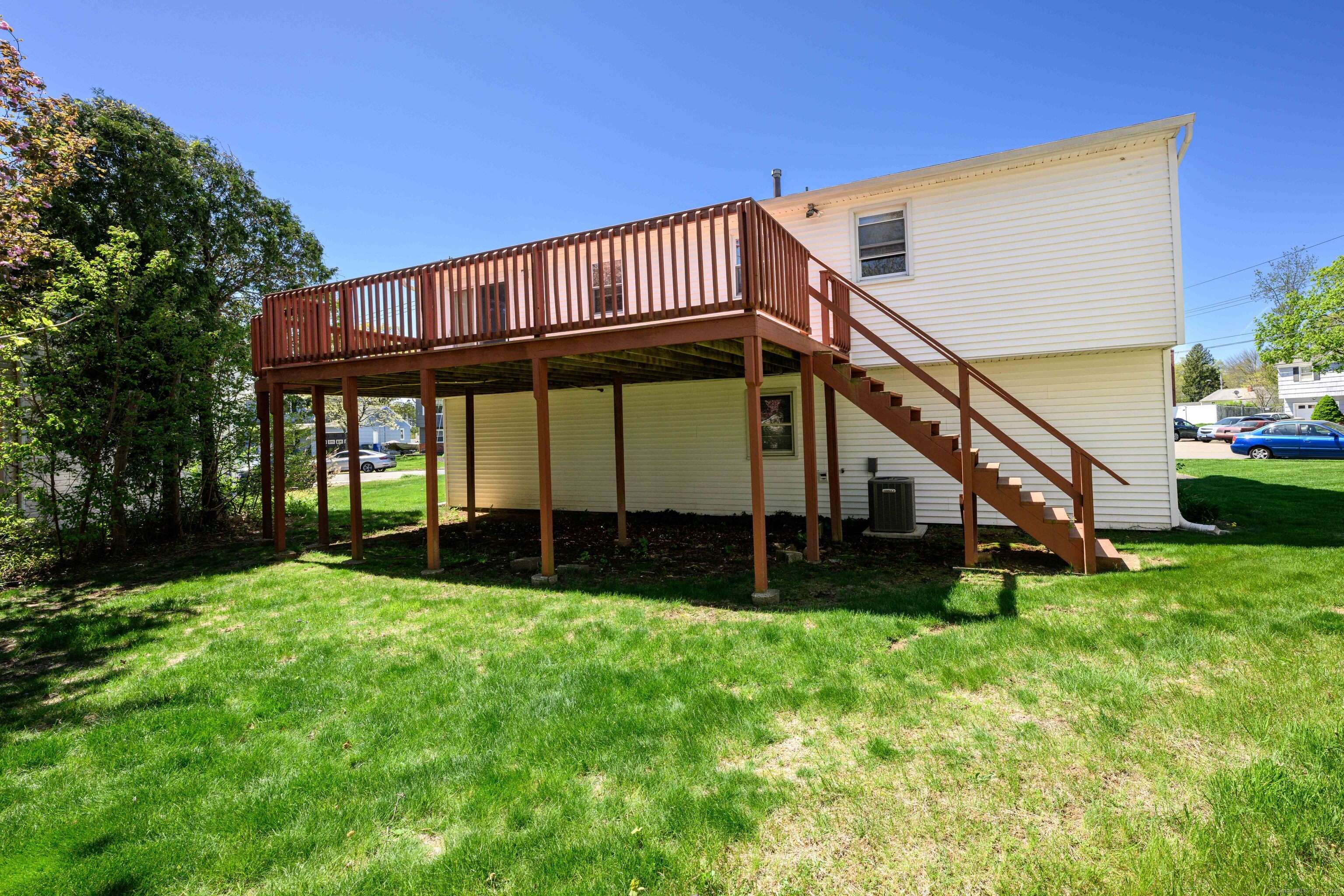 Hamden, CT 06517,185 Daniel Road