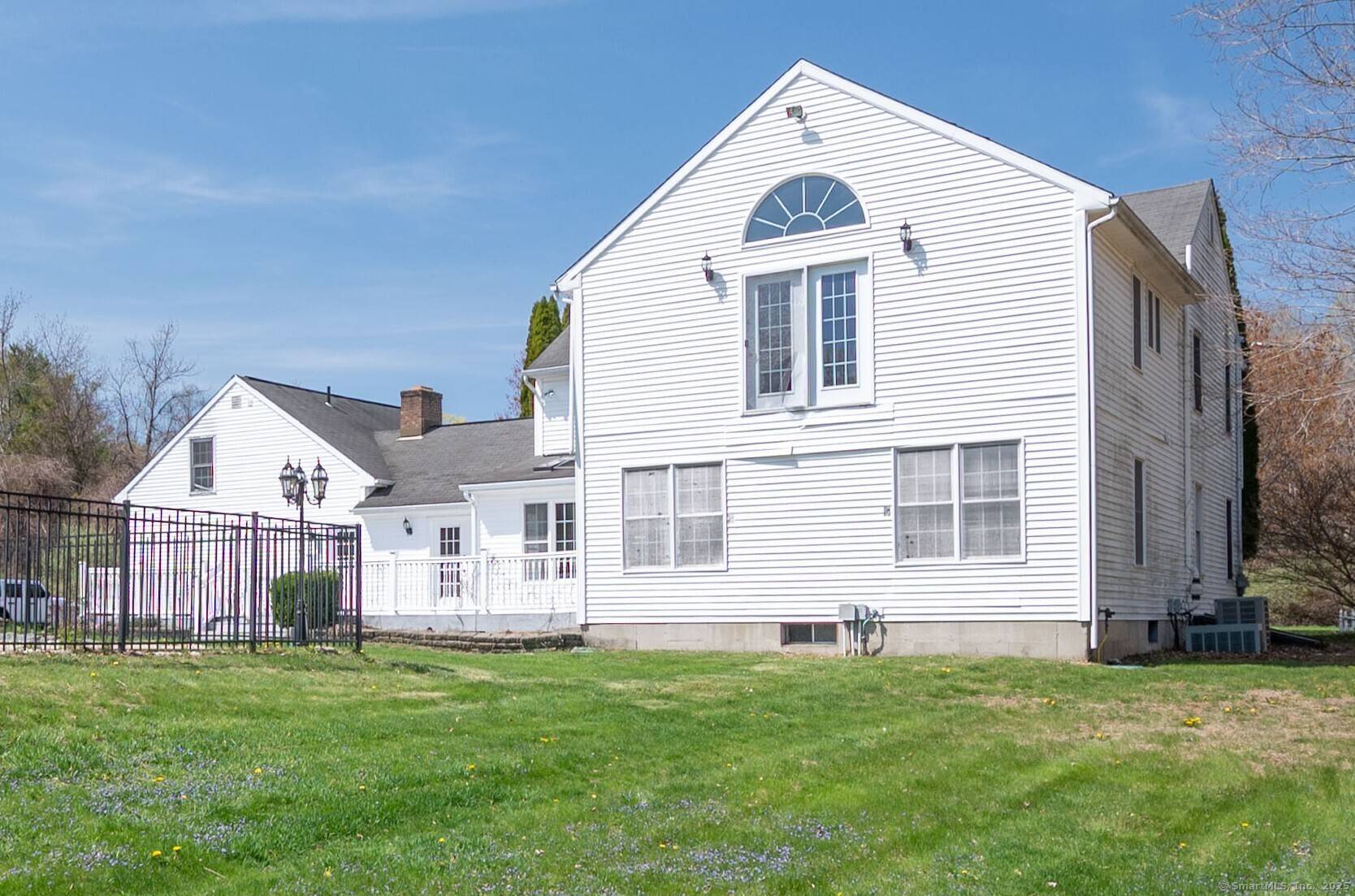 Southbury, CT 06488,25 Stonegate Drive