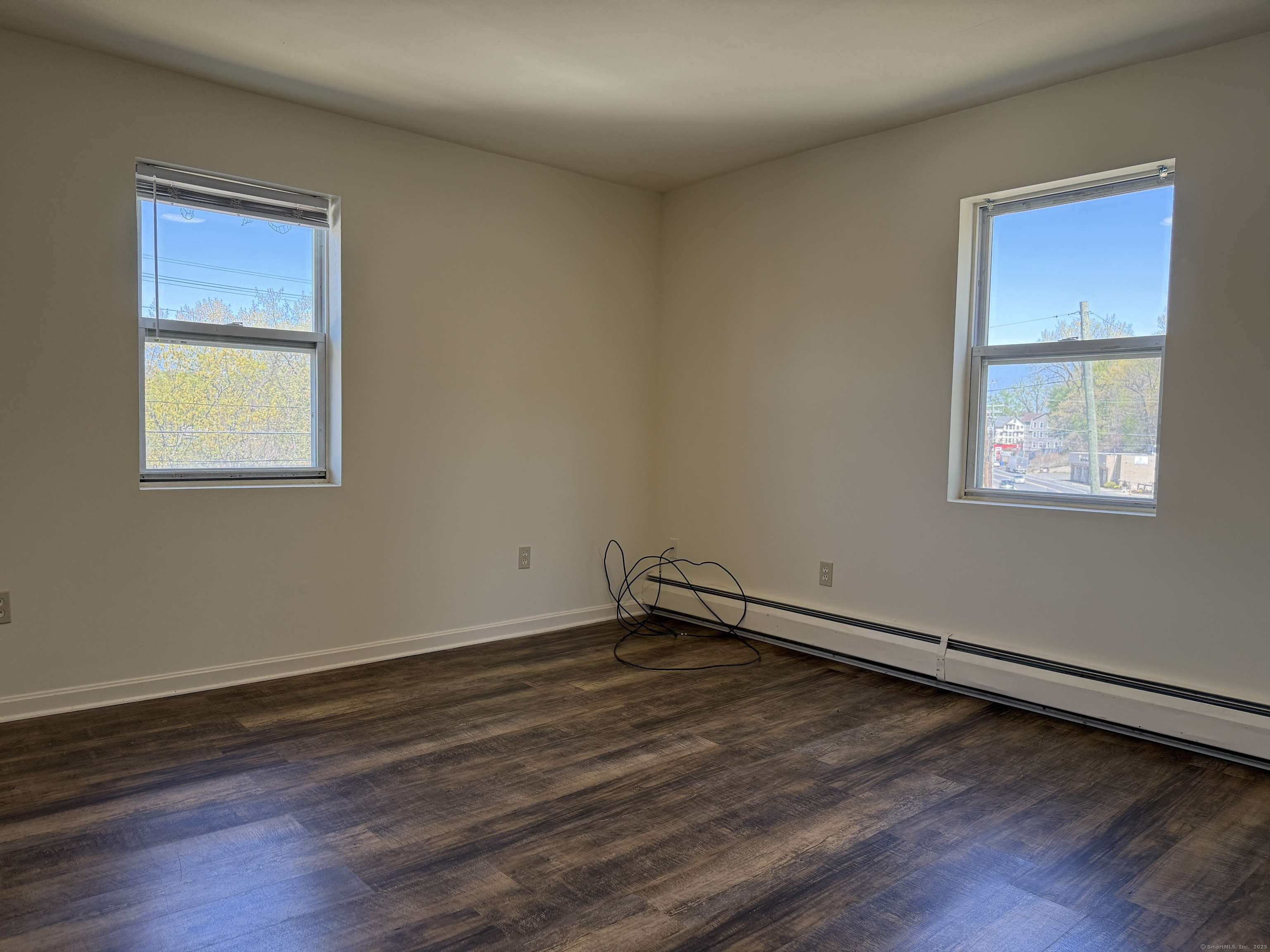 Waterbury, CT 06706,1405 South Main Street #2W