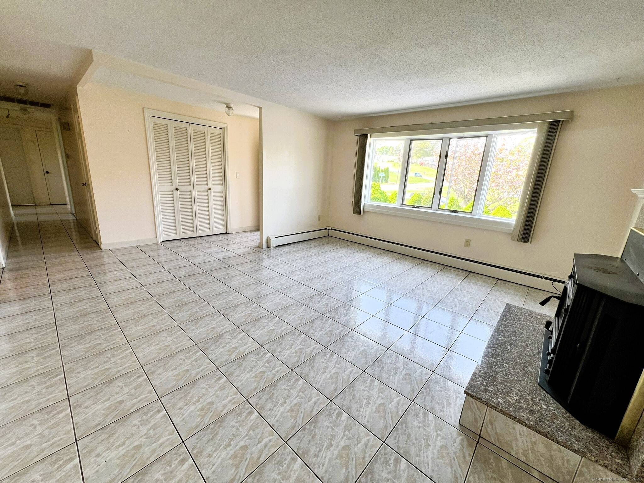 Rocky Hill, CT 06067,80 Raymond Road