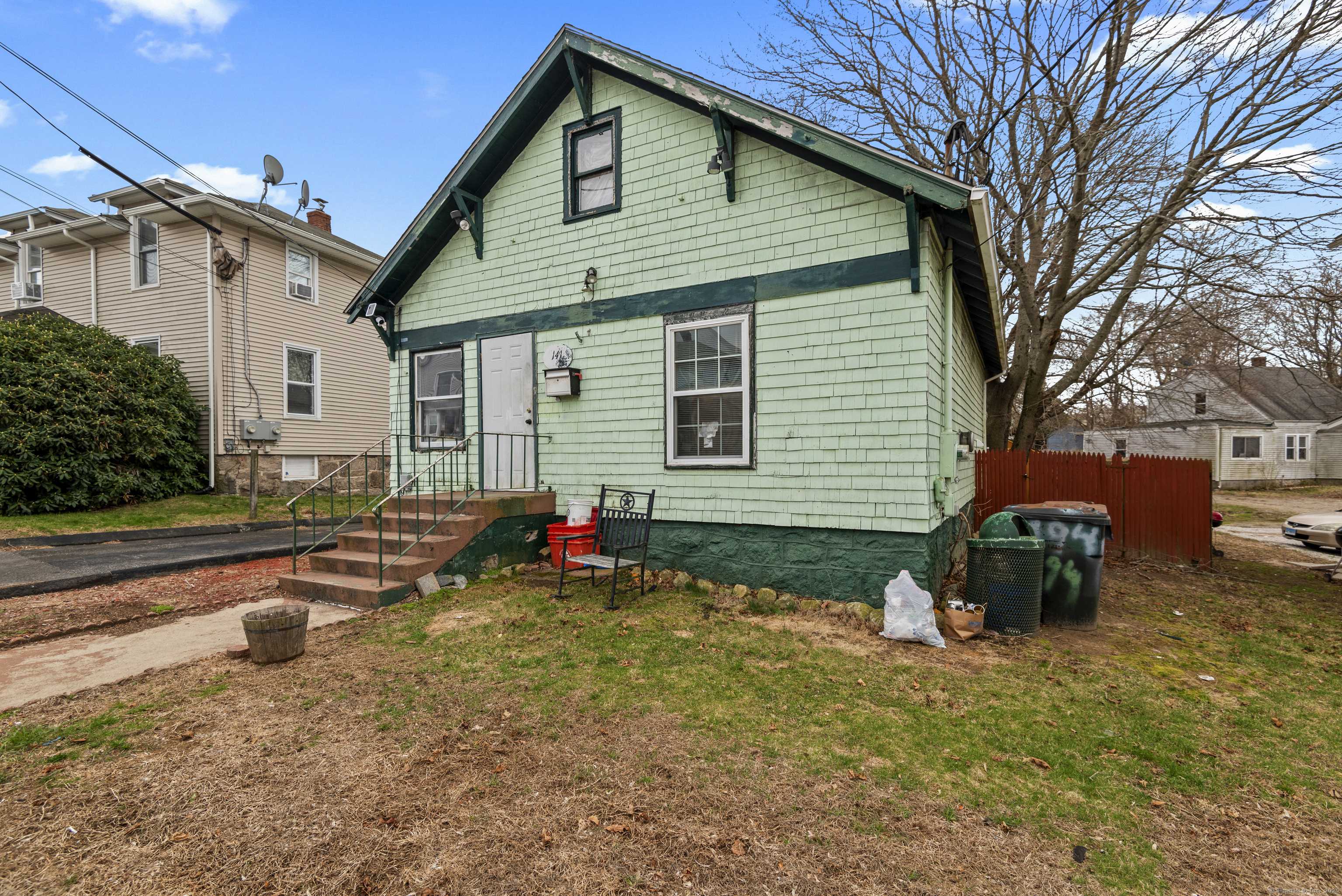 Groton, CT 06340,141 Poquonnock Road