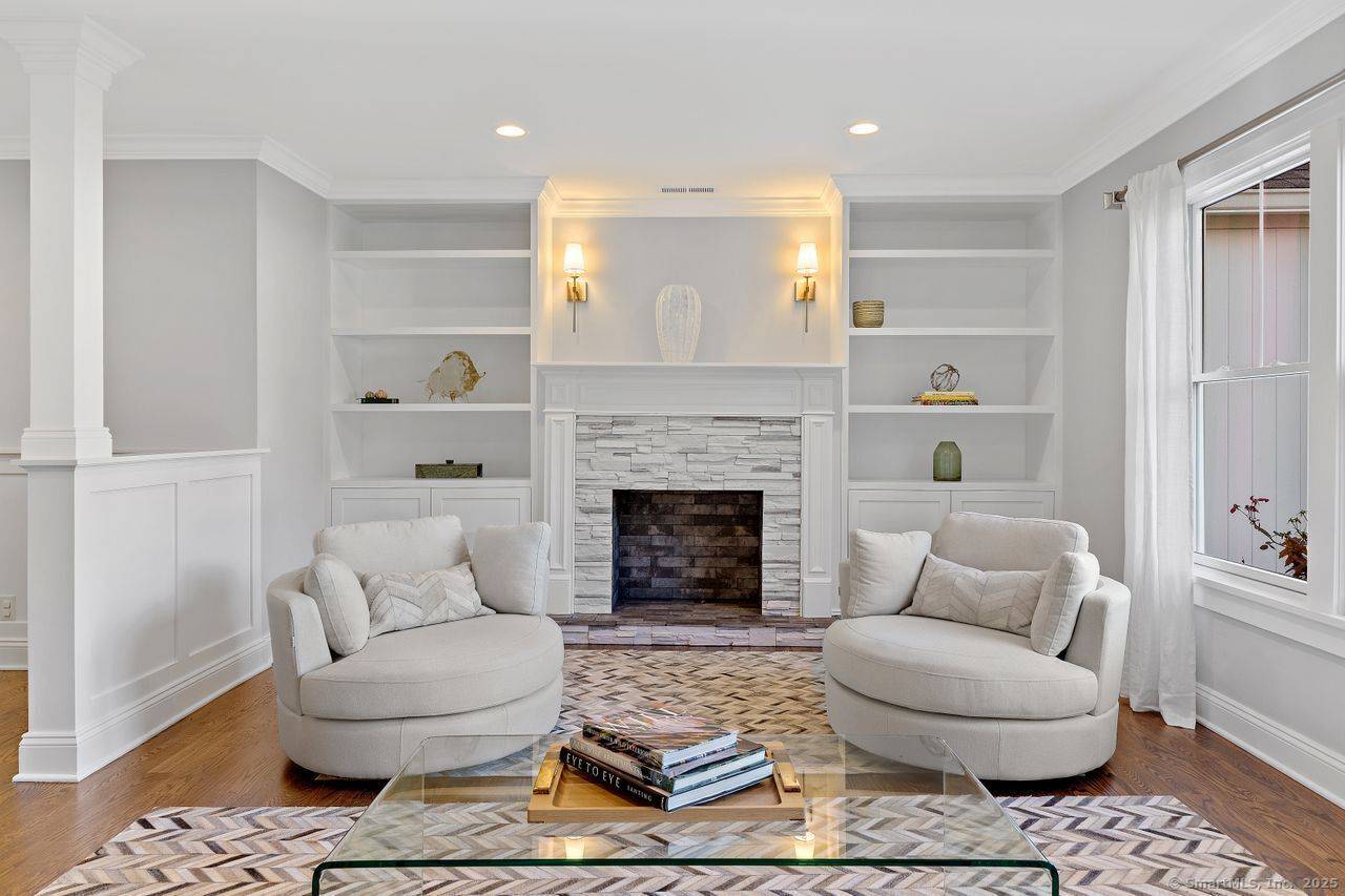 Westport, CT 06880,9 Forest Drive