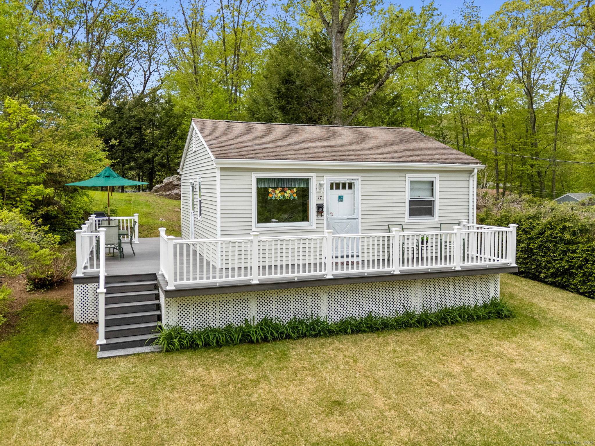 East Haddam, CT 06415,17 Glimmer Glen