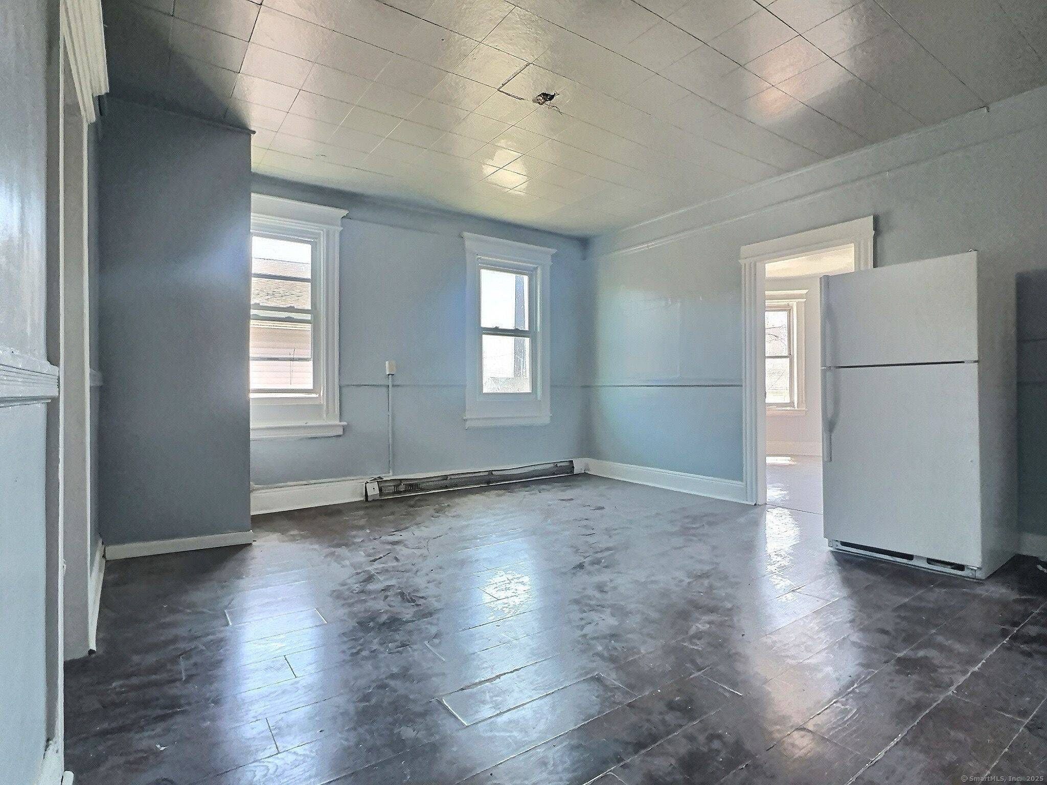 Bridgeport, CT 06608,749 Arctic Street #8